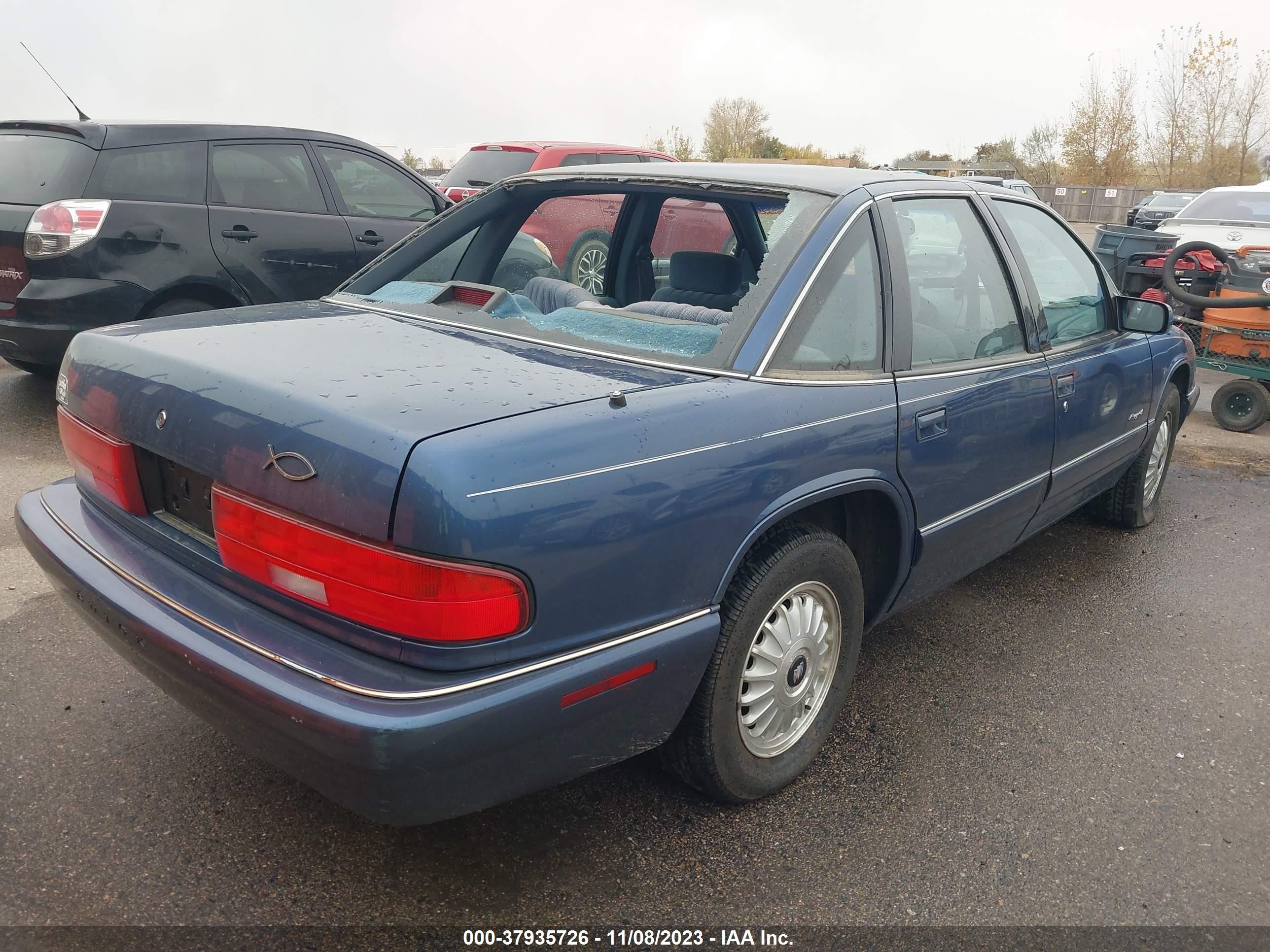 Photo 3 VIN: 2G4WB52LXS1411272 - BUICK REGAL 