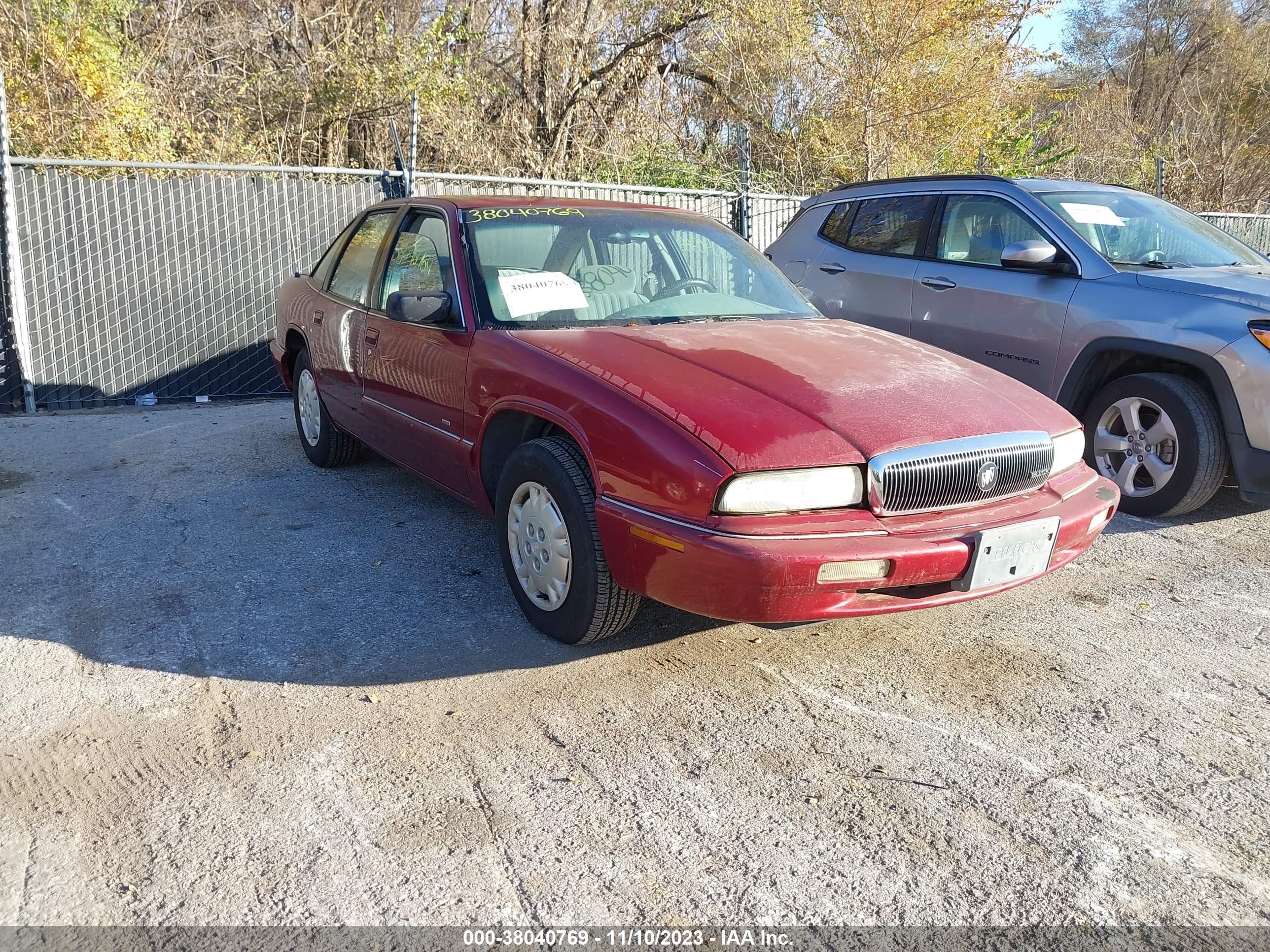 Photo 0 VIN: 2G4WB52M5S1430496 - BUICK REGAL 