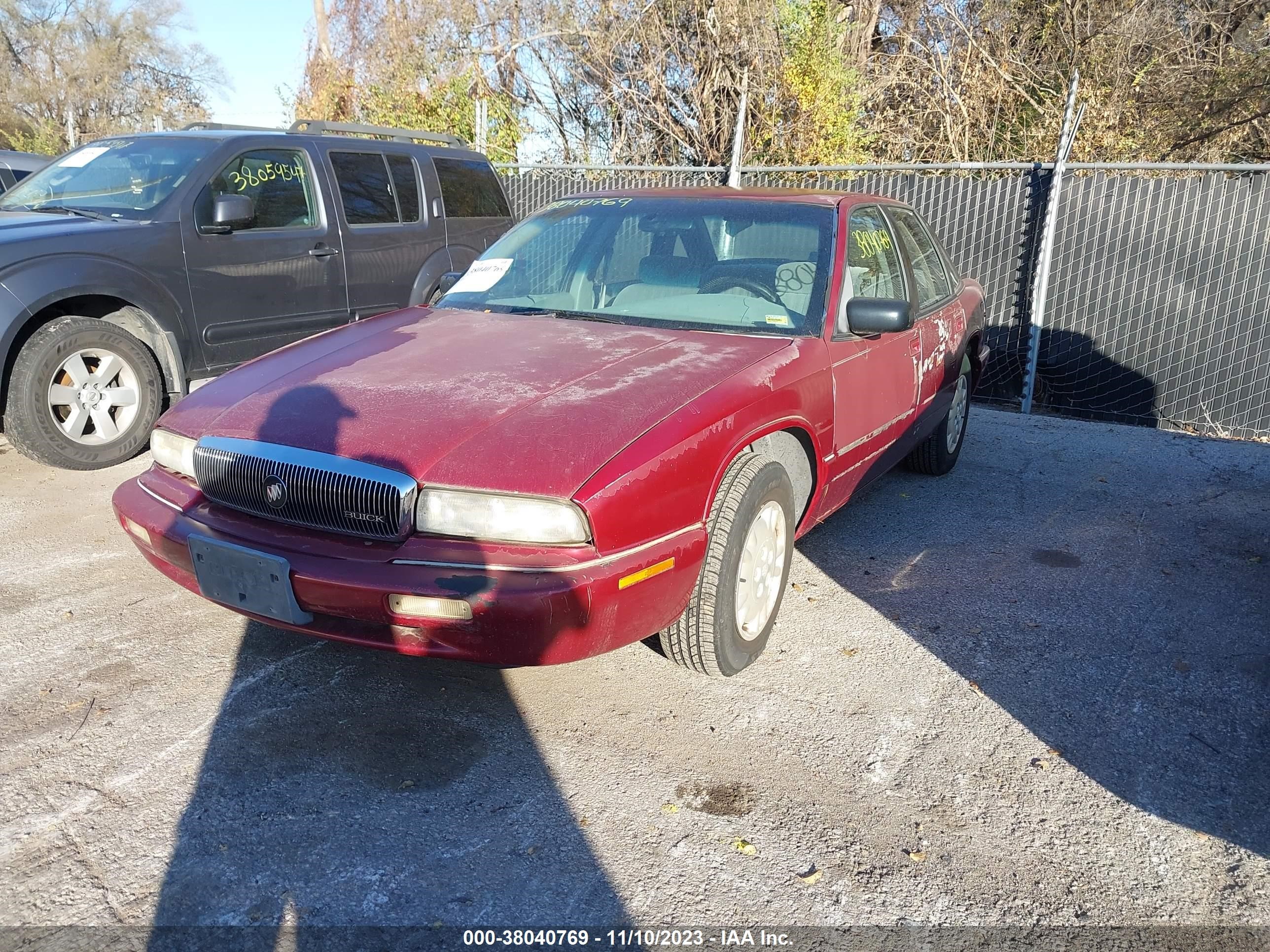 Photo 1 VIN: 2G4WB52M5S1430496 - BUICK REGAL 