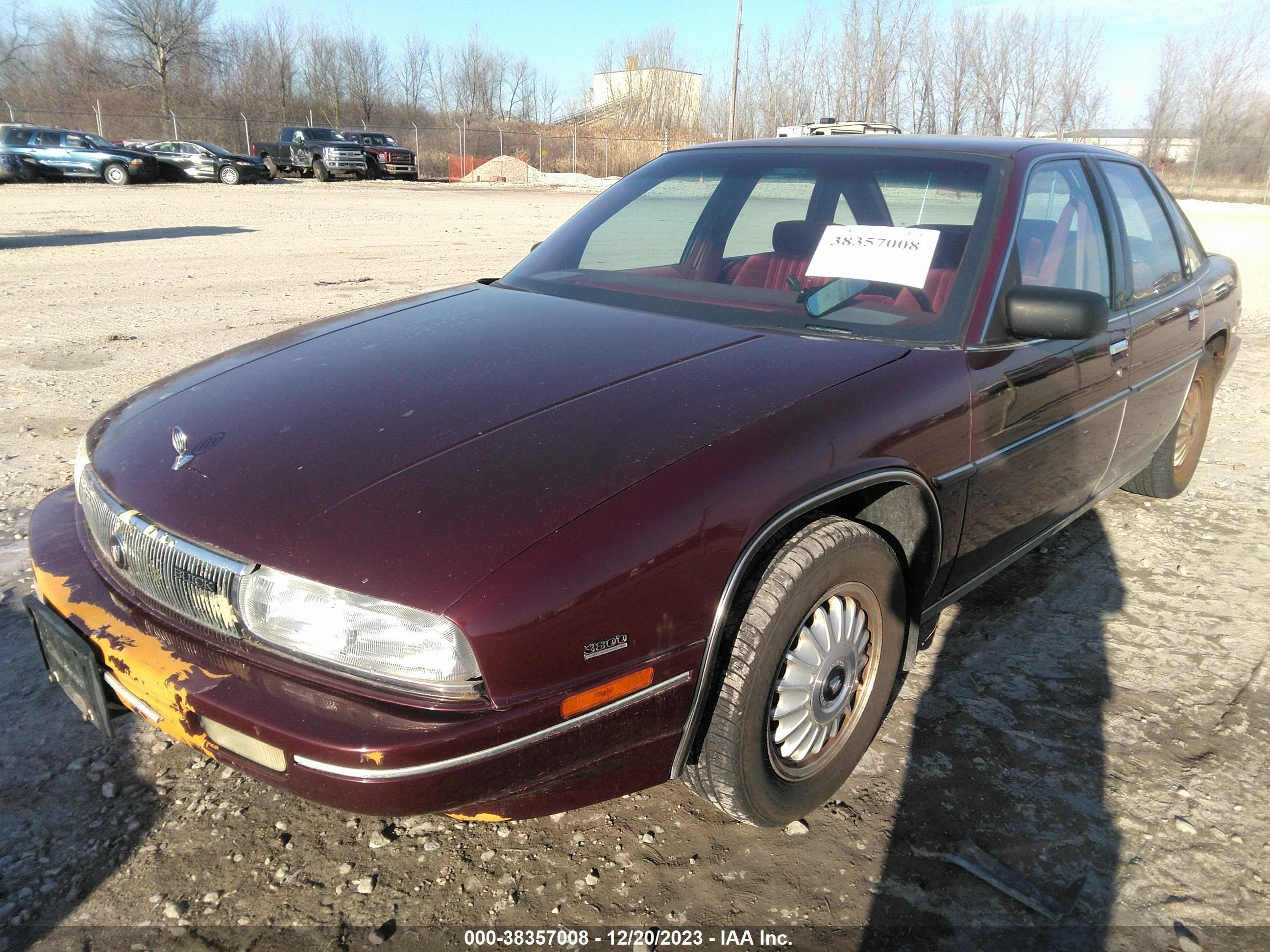 Photo 1 VIN: 2G4WB54L8M1839681 - BUICK REGAL 