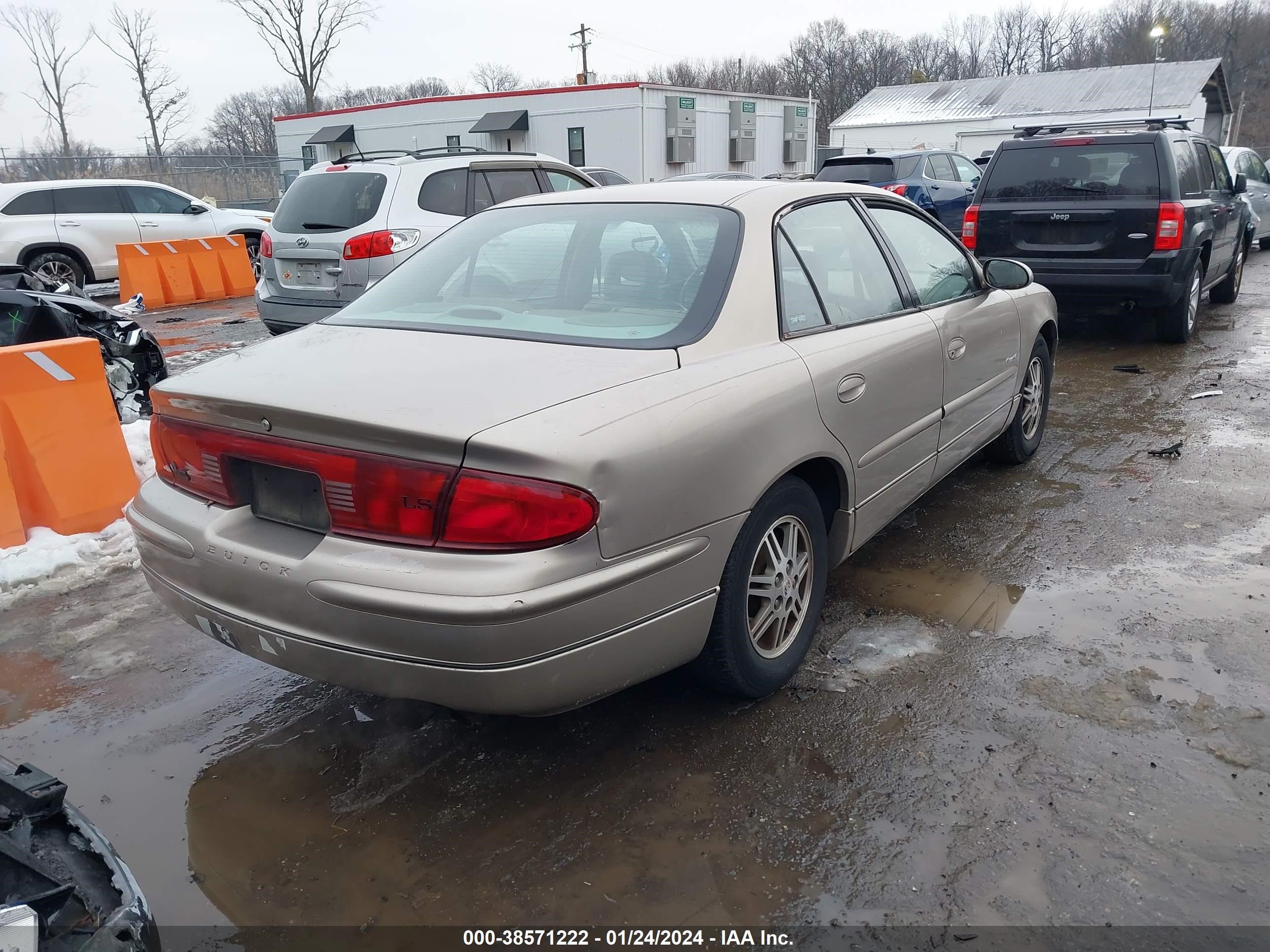 Photo 3 VIN: 2G4WB55K511247981 - BUICK REGAL 