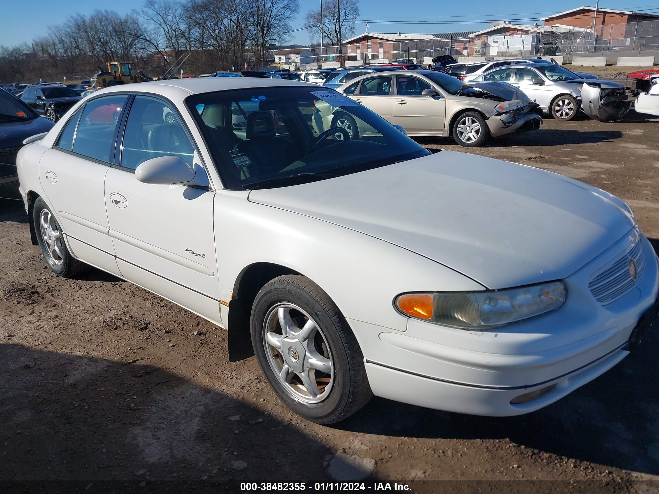 Photo 0 VIN: 2G4WB55K511248452 - BUICK REGAL 