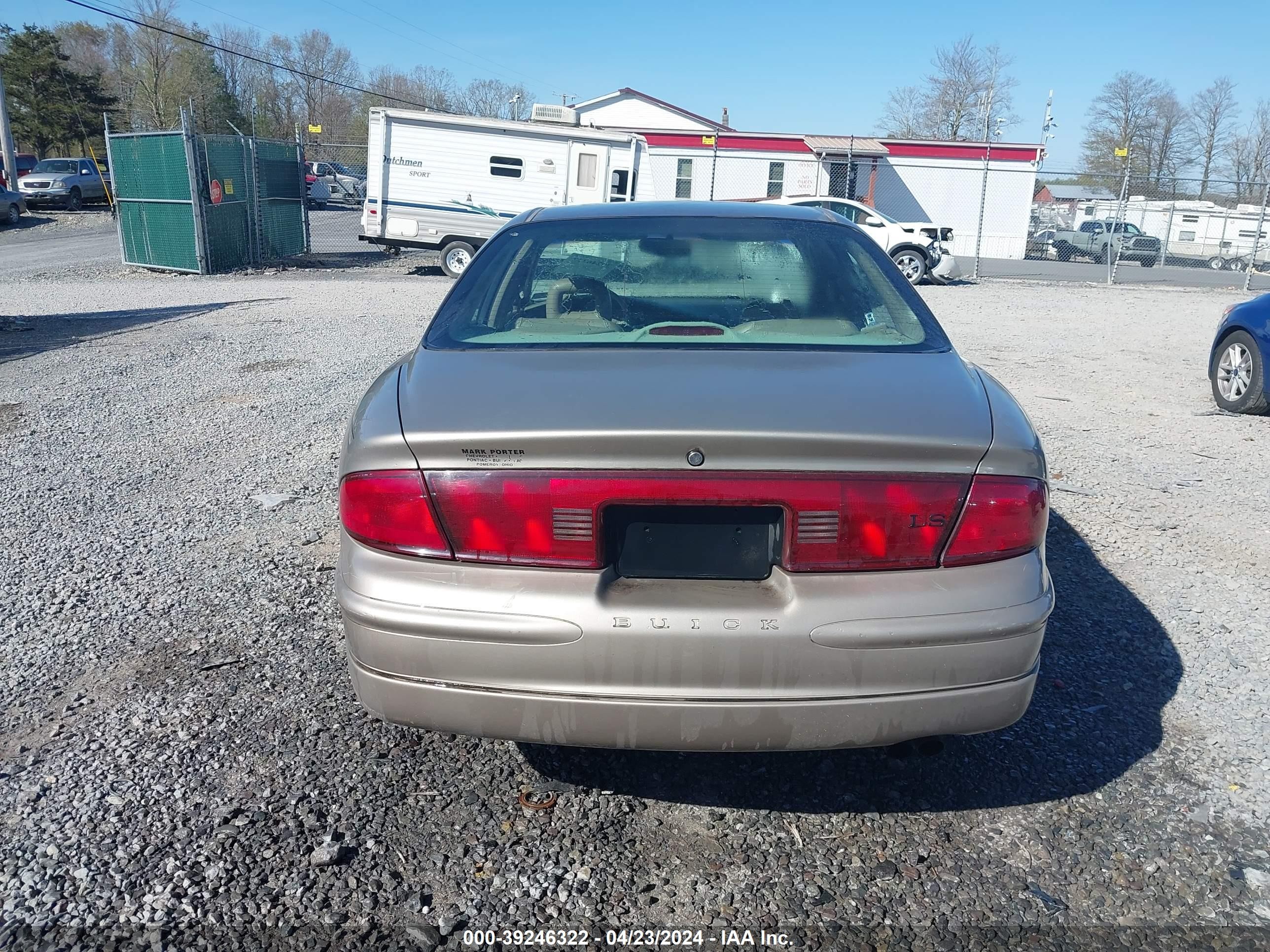 Photo 15 VIN: 2G4WB55K511261475 - BUICK REGAL 