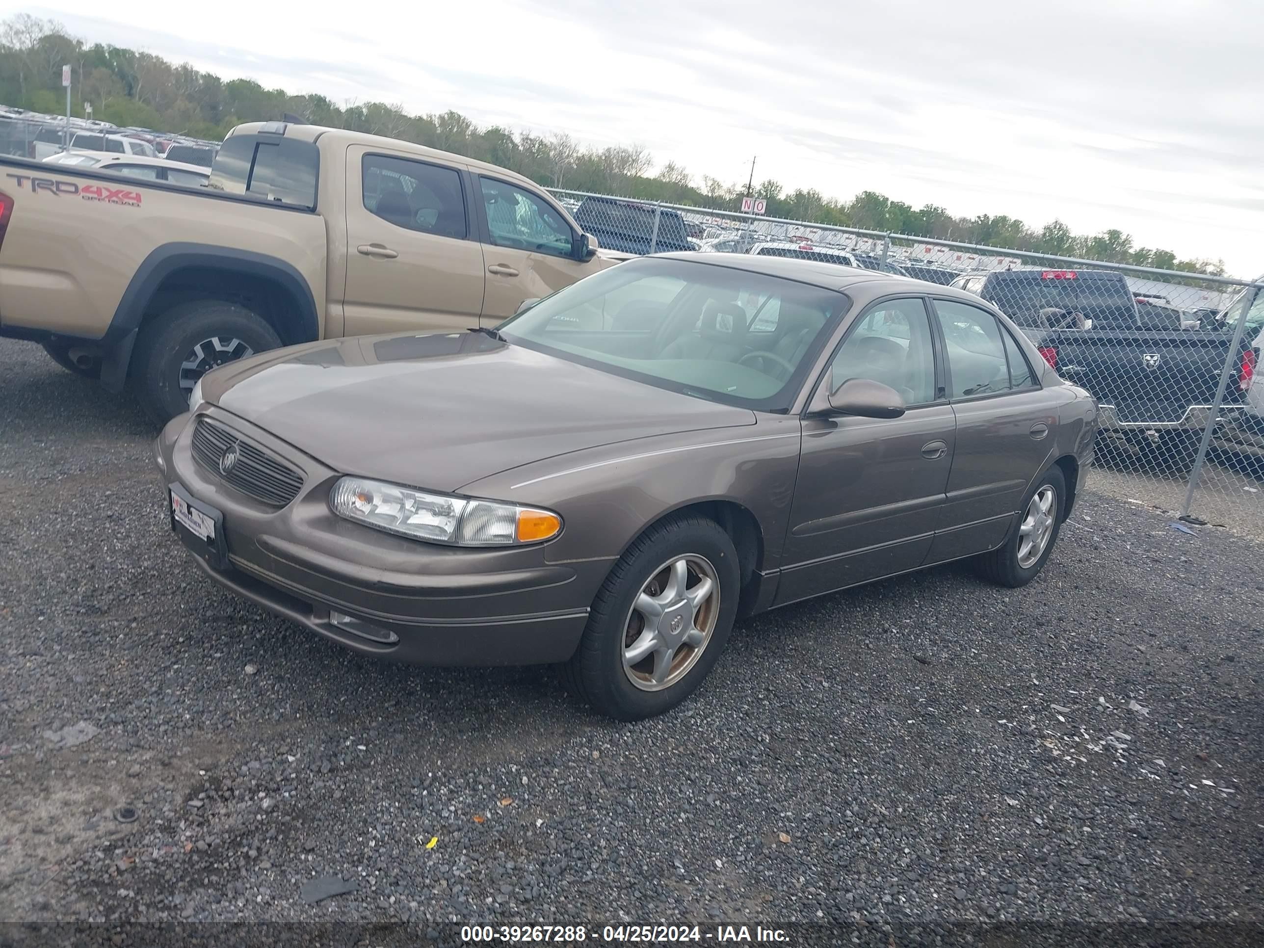 Photo 1 VIN: 2G4WB55K941160623 - BUICK REGAL 