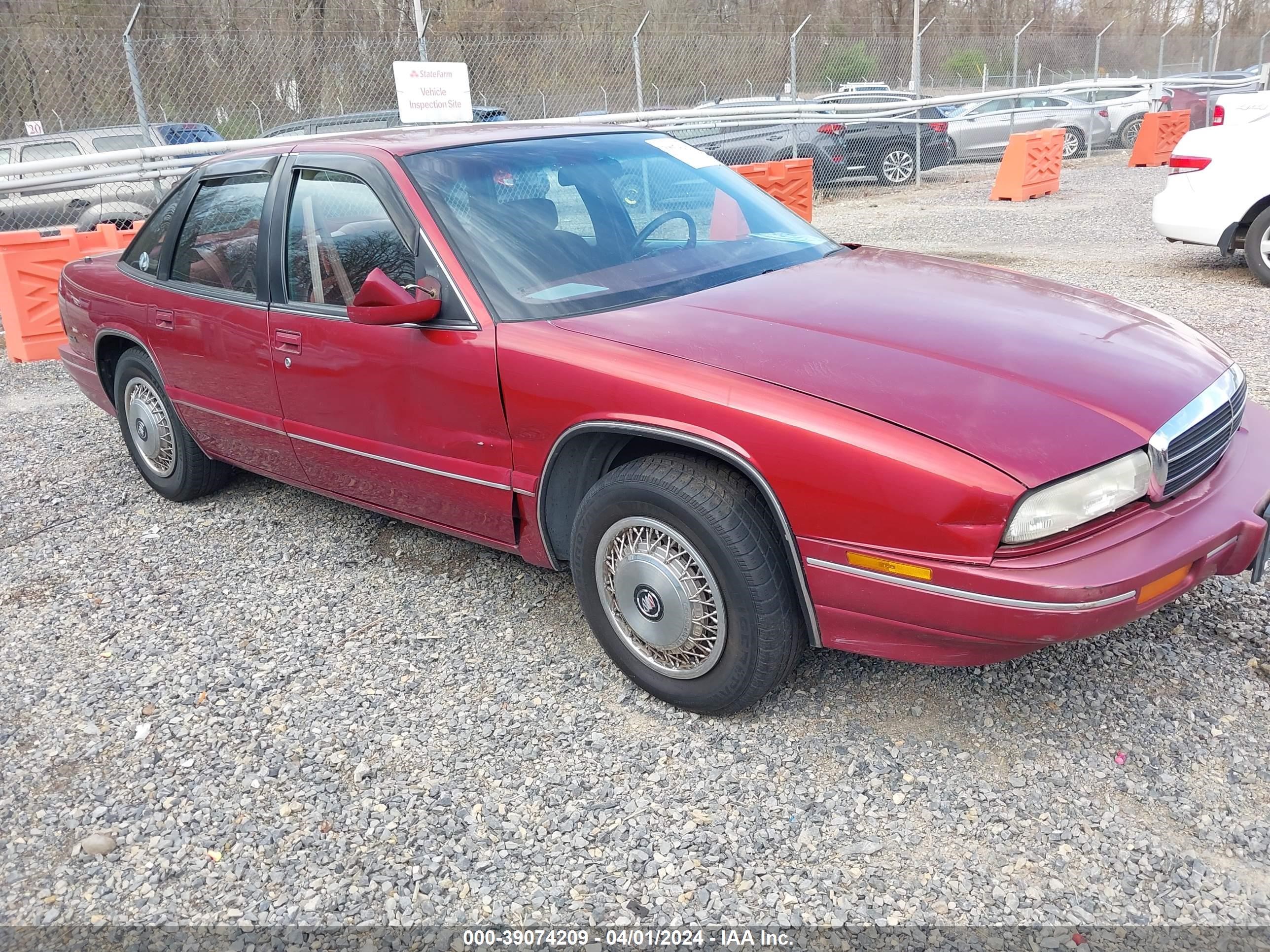 Photo 0 VIN: 2G4WB55L2R1486134 - BUICK REGAL 