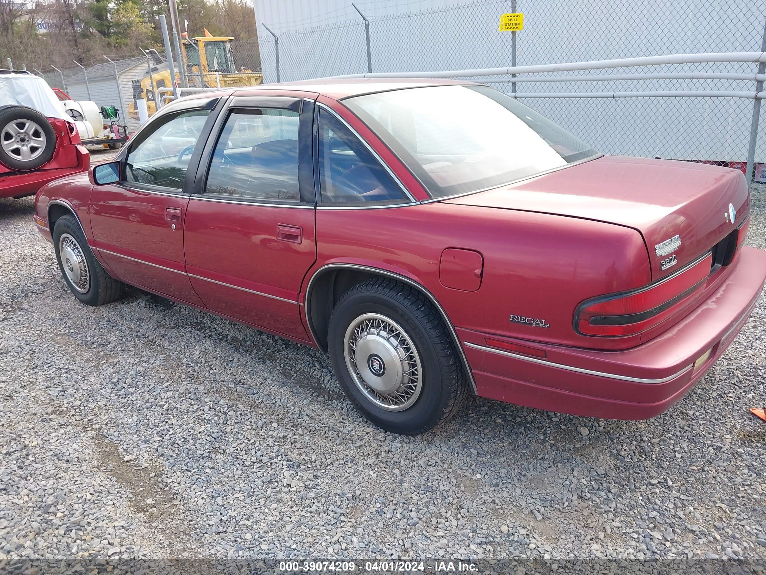 Photo 2 VIN: 2G4WB55L2R1486134 - BUICK REGAL 