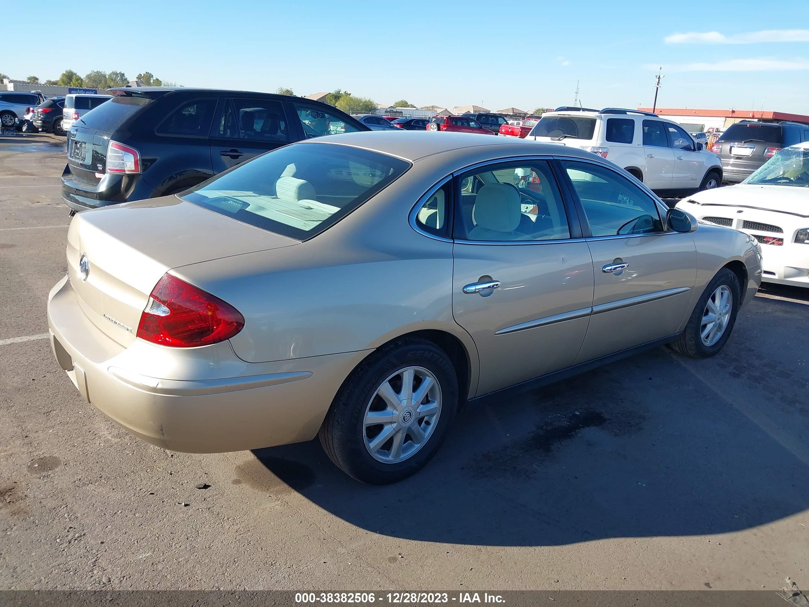 Photo 3 VIN: 2G4WC532251217651 - BUICK LACROSSE 