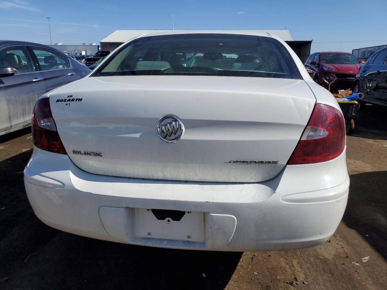 Photo 5 VIN: 2G4WC532351355201 - BUICK LACROSSE 