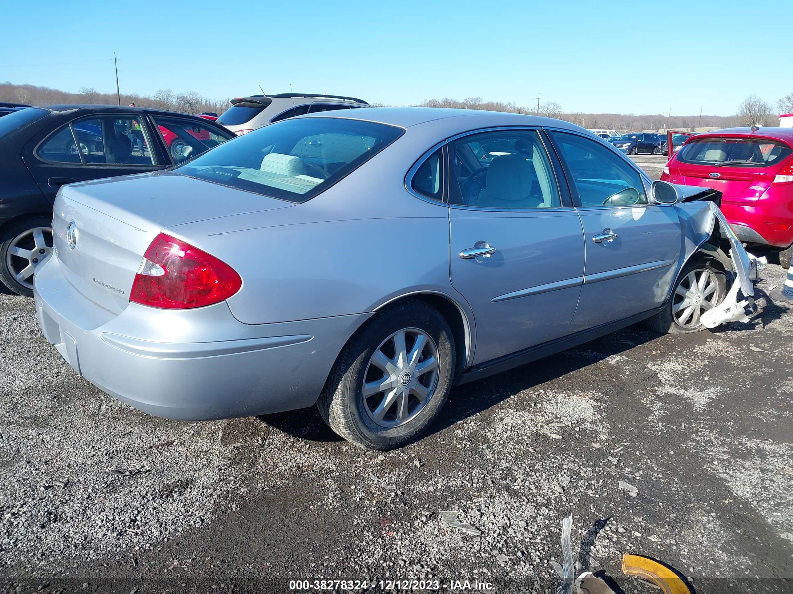 Photo 3 VIN: 2G4WC532551256394 - BUICK LACROSSE 