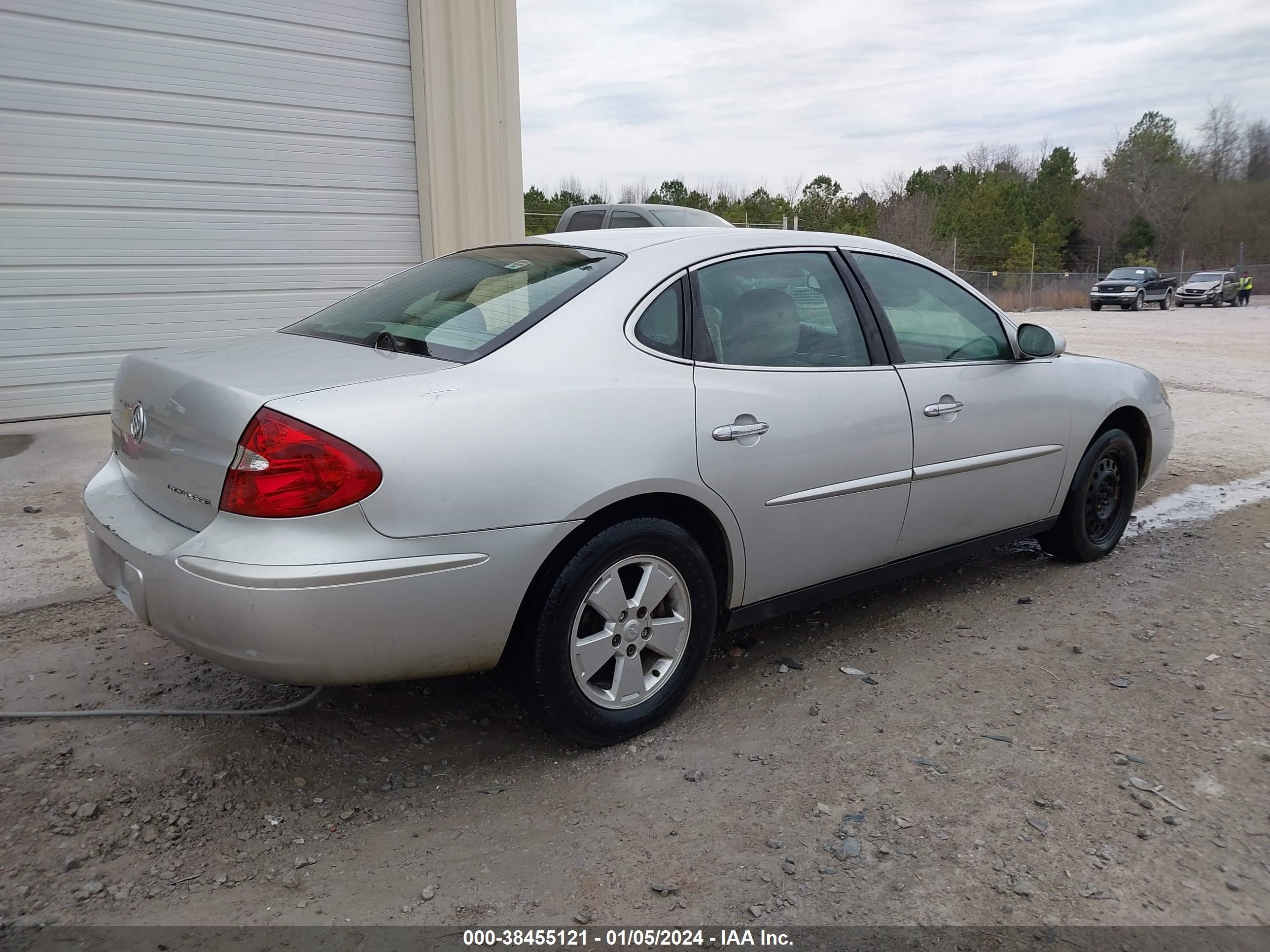 Photo 3 VIN: 2G4WC532551286897 - BUICK LACROSSE 