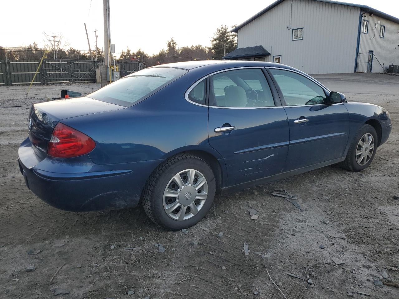 Photo 2 VIN: 2G4WC532751332584 - BUICK LACROSSE 