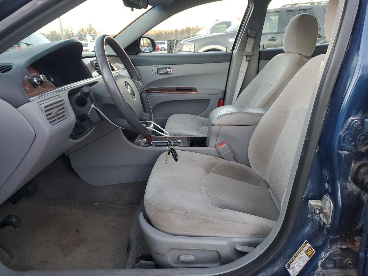 Photo 6 VIN: 2G4WC532751332584 - BUICK LACROSSE 