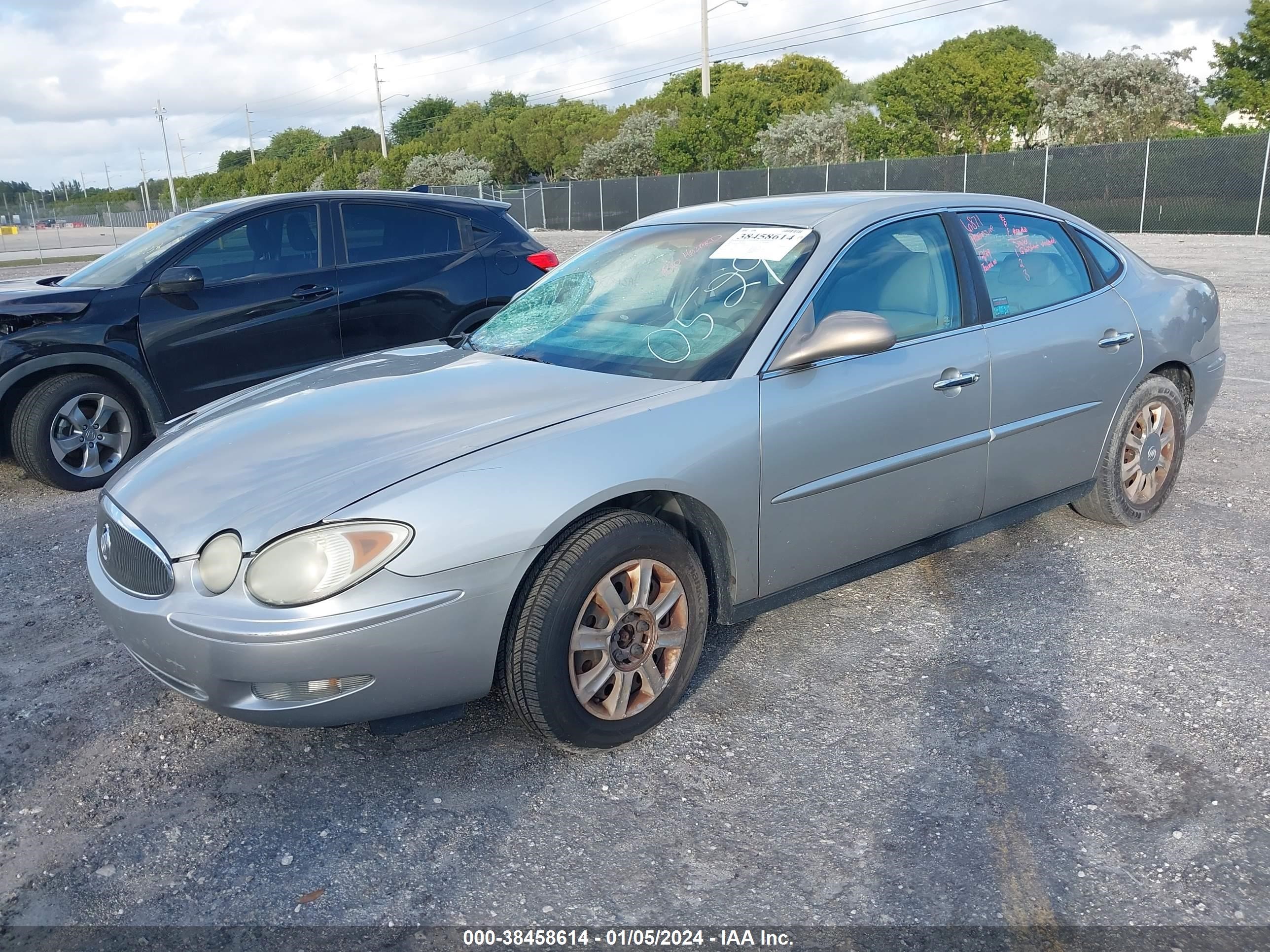 Photo 1 VIN: 2G4WC552271120529 - BUICK LACROSSE 