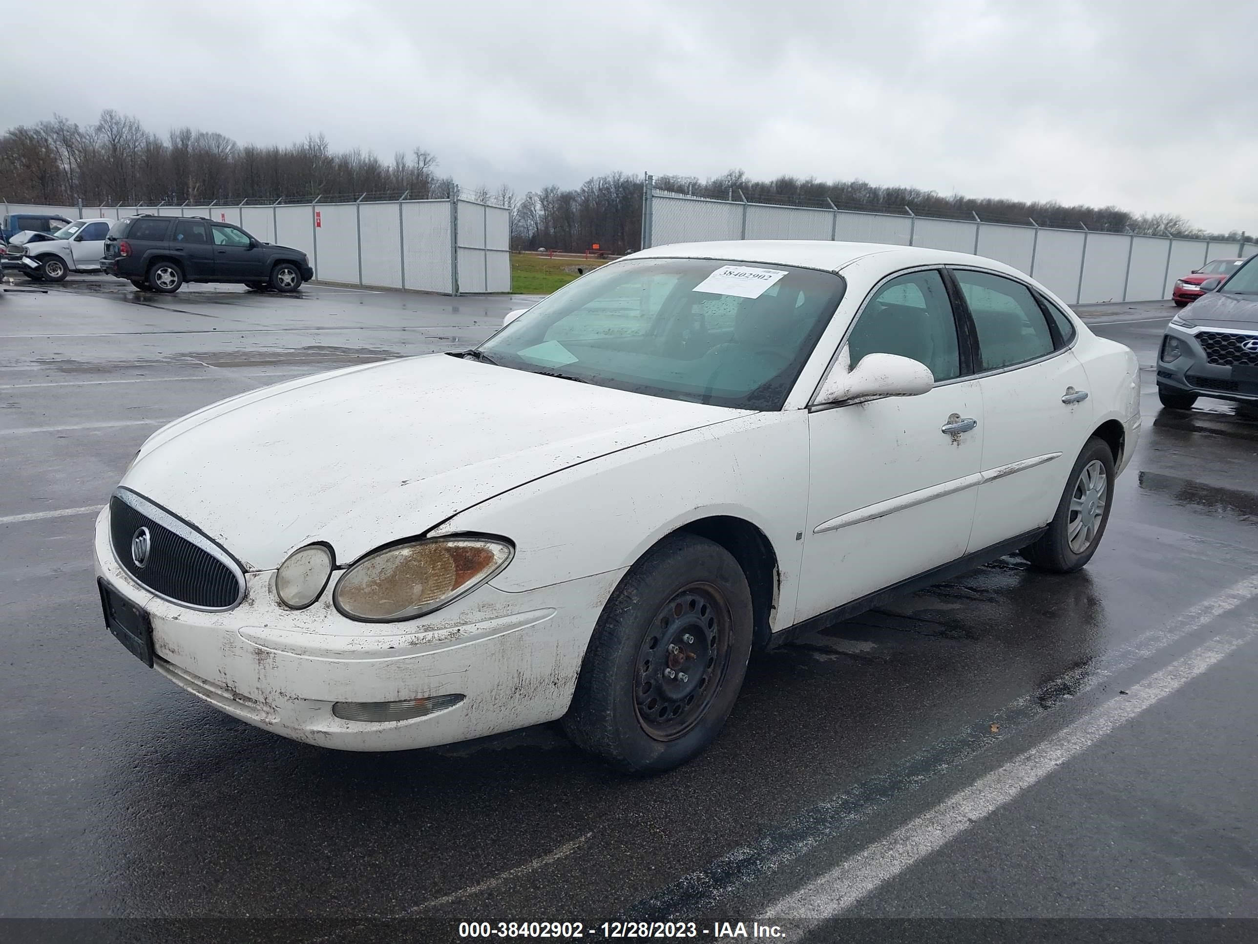 Photo 1 VIN: 2G4WC552361233369 - BUICK LACROSSE 