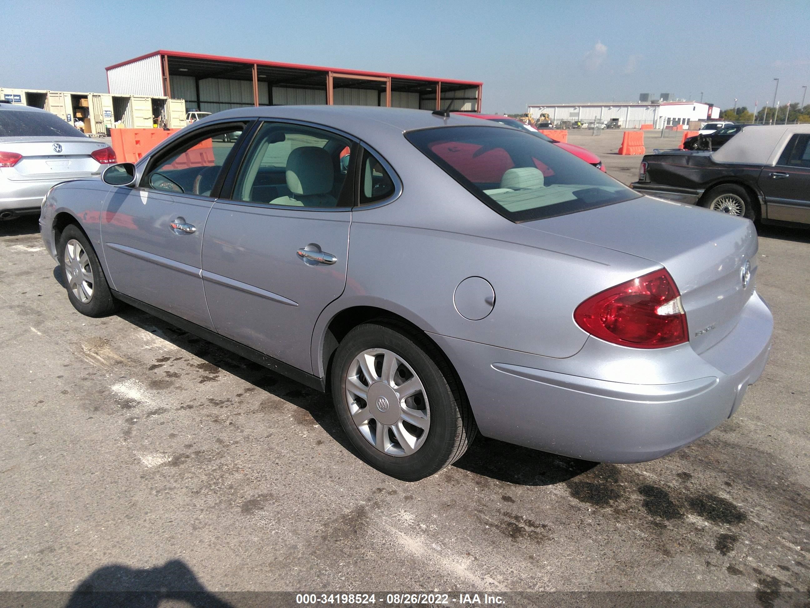 Photo 2 VIN: 2G4WC582061218243 - BUICK LACROSSE 