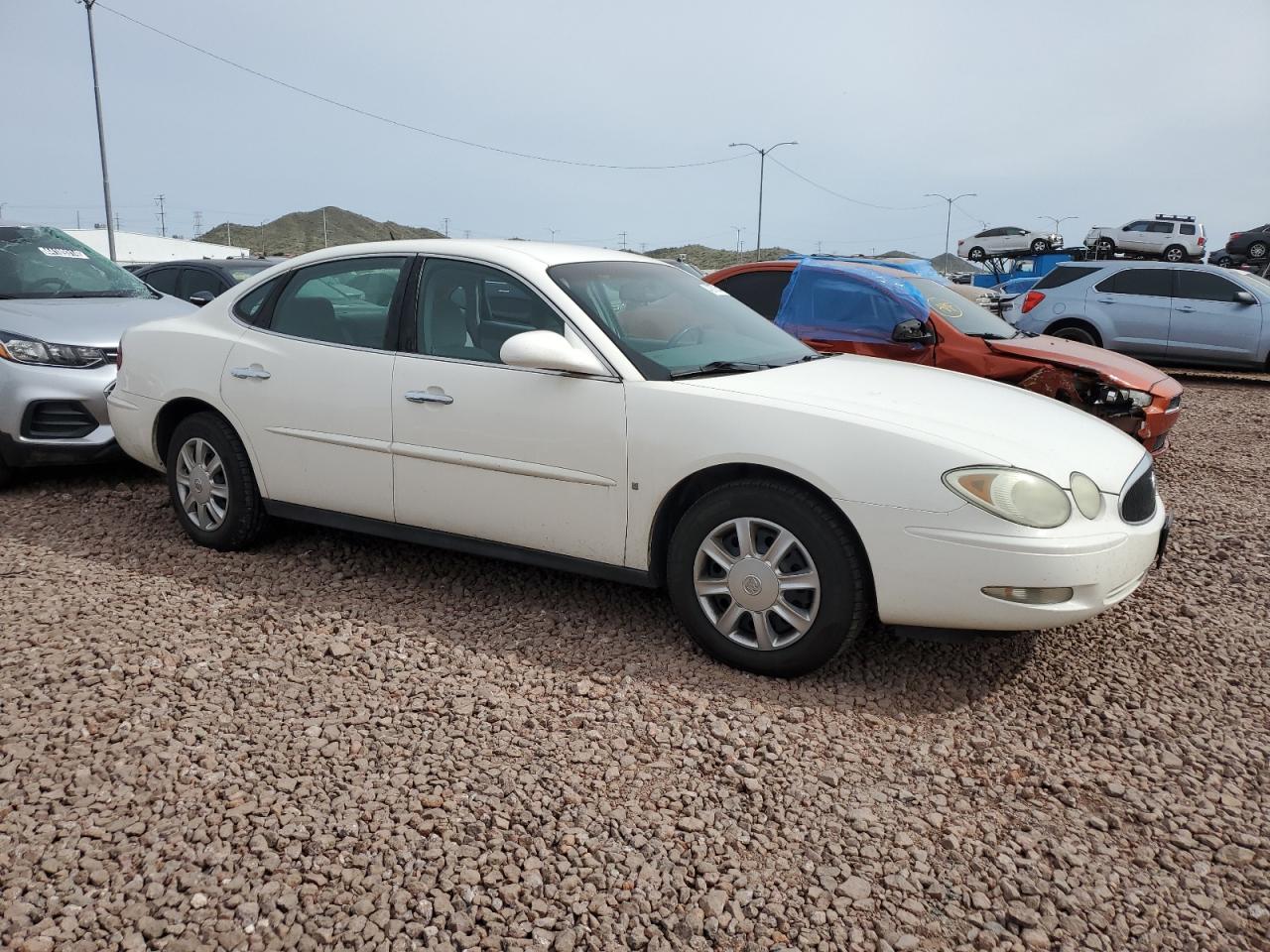 Photo 3 VIN: 2G4WC582061266020 - BUICK LACROSSE 