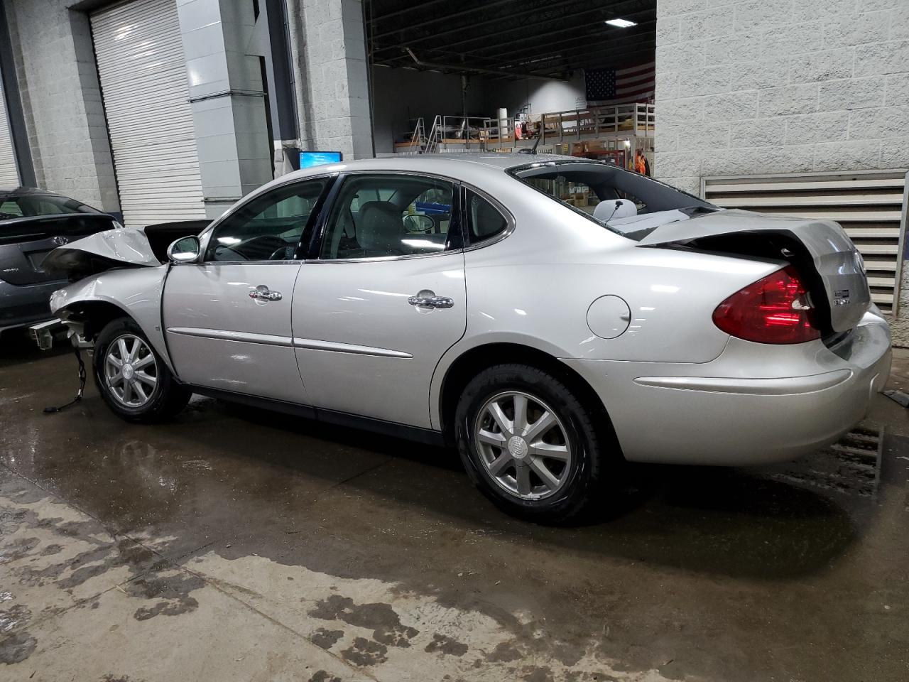 Photo 1 VIN: 2G4WC582071152925 - BUICK LACROSSE 