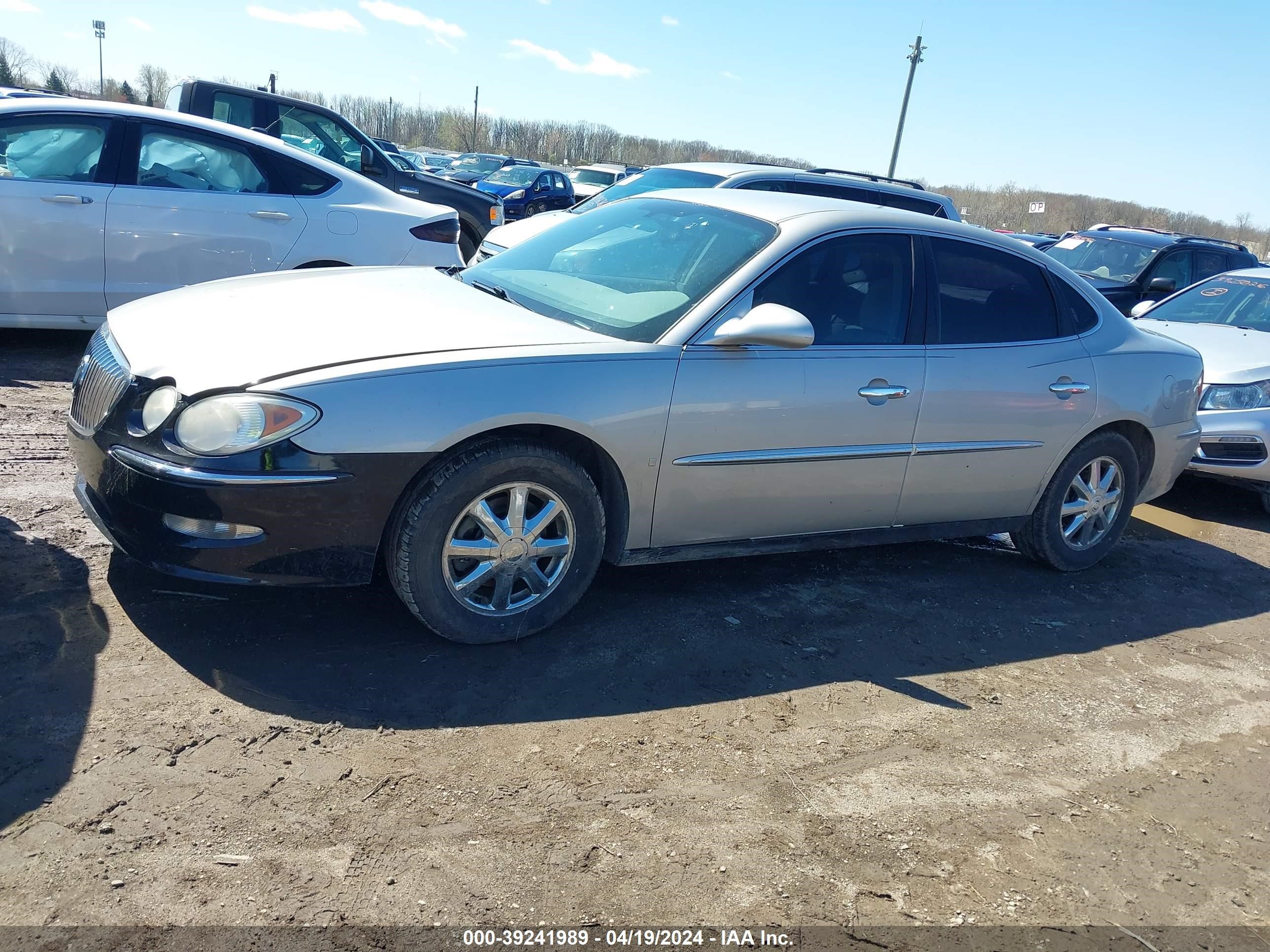 Photo 1 VIN: 2G4WC582081163022 - BUICK LACROSSE 