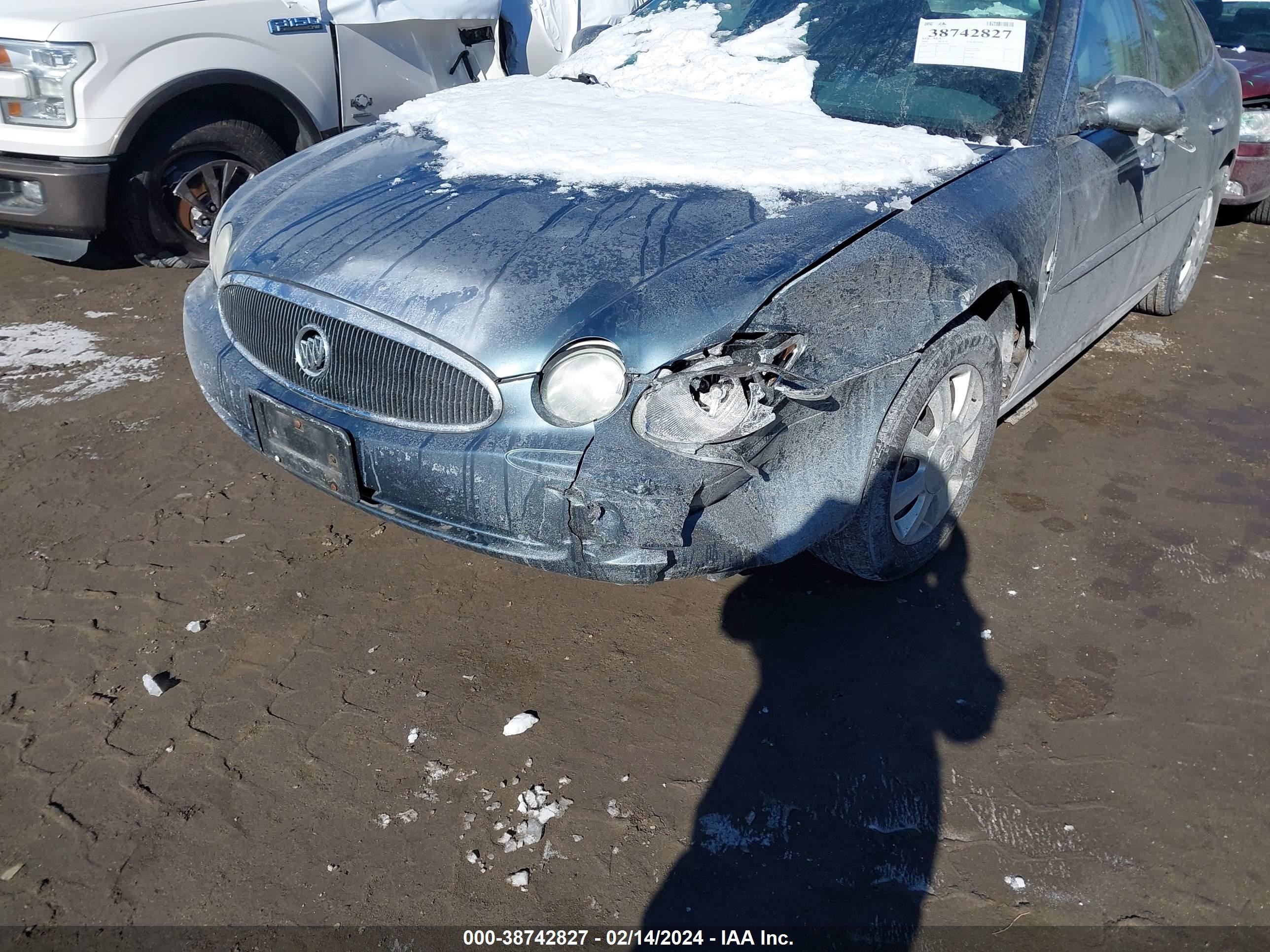 Photo 5 VIN: 2G4WC582261138586 - BUICK LACROSSE 