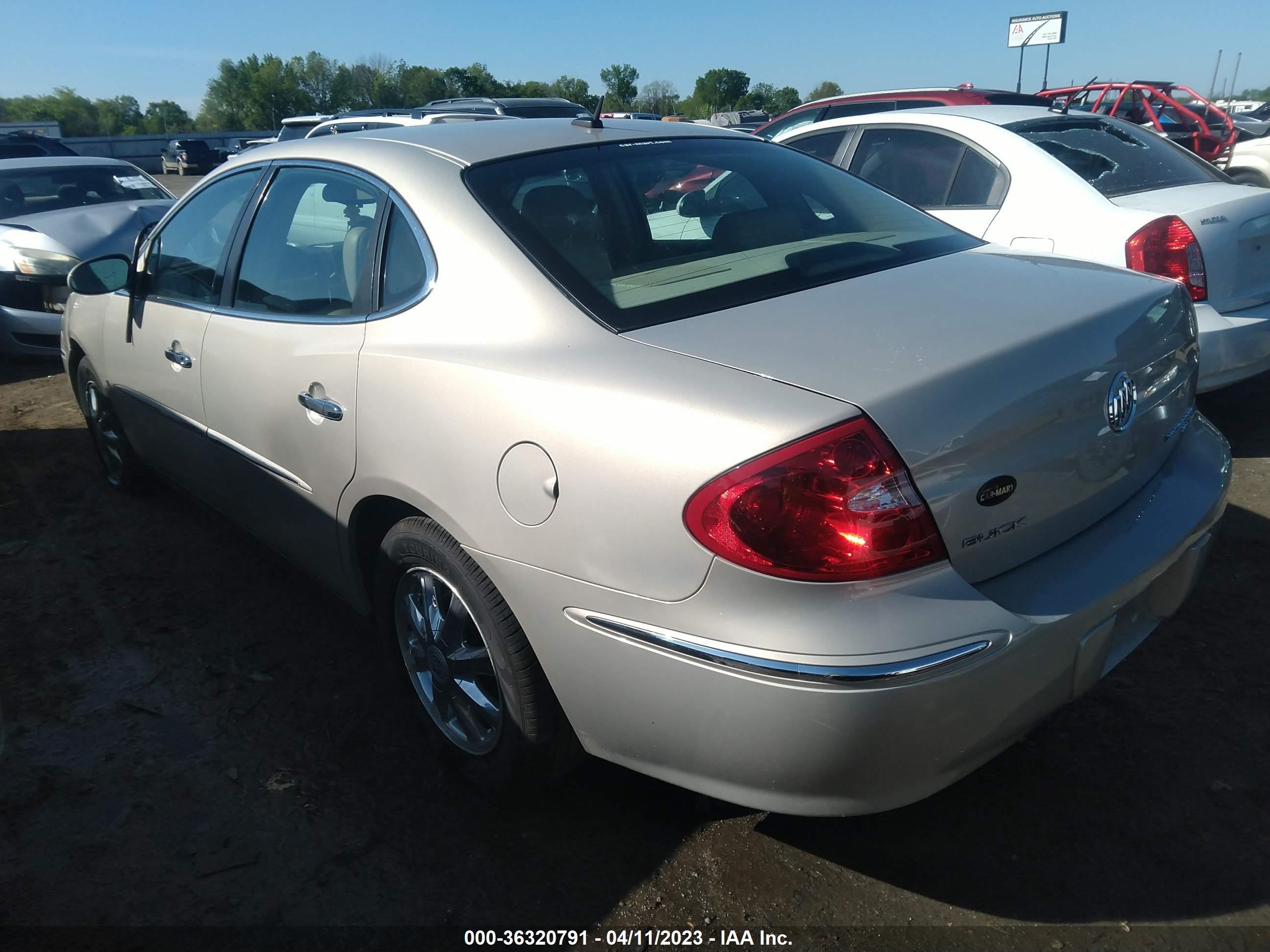 Photo 2 VIN: 2G4WC582281186124 - BUICK LACROSSE 