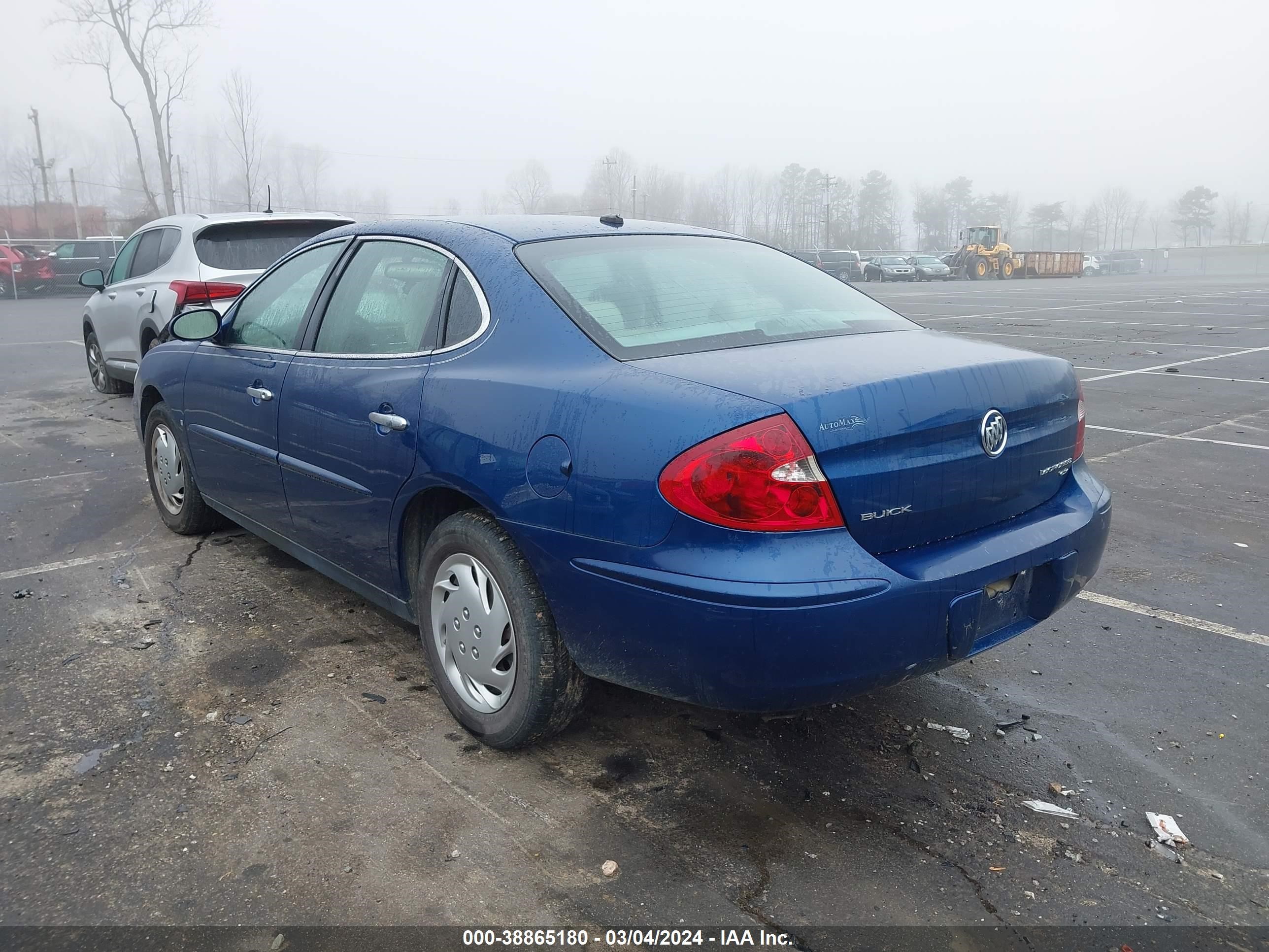 Photo 2 VIN: 2G4WC582361165392 - BUICK LACROSSE 