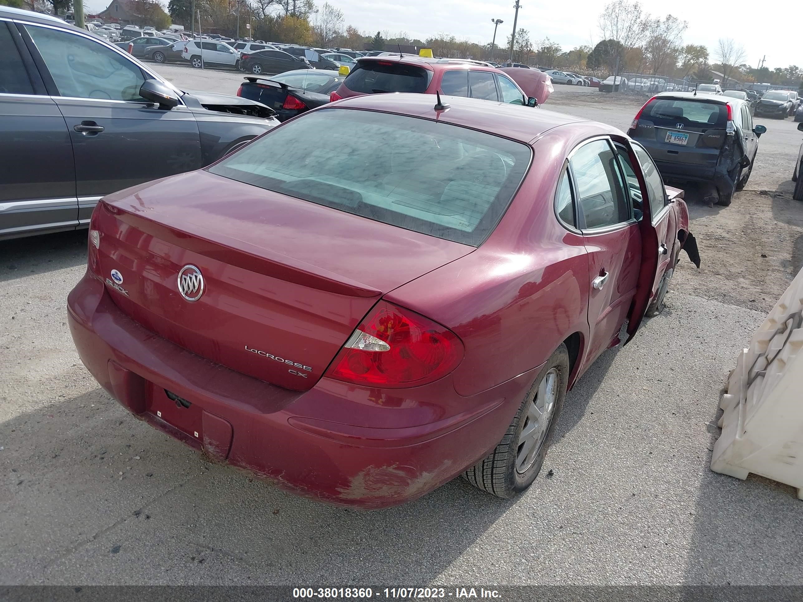 Photo 3 VIN: 2G4WC582461177437 - BUICK LACROSSE 