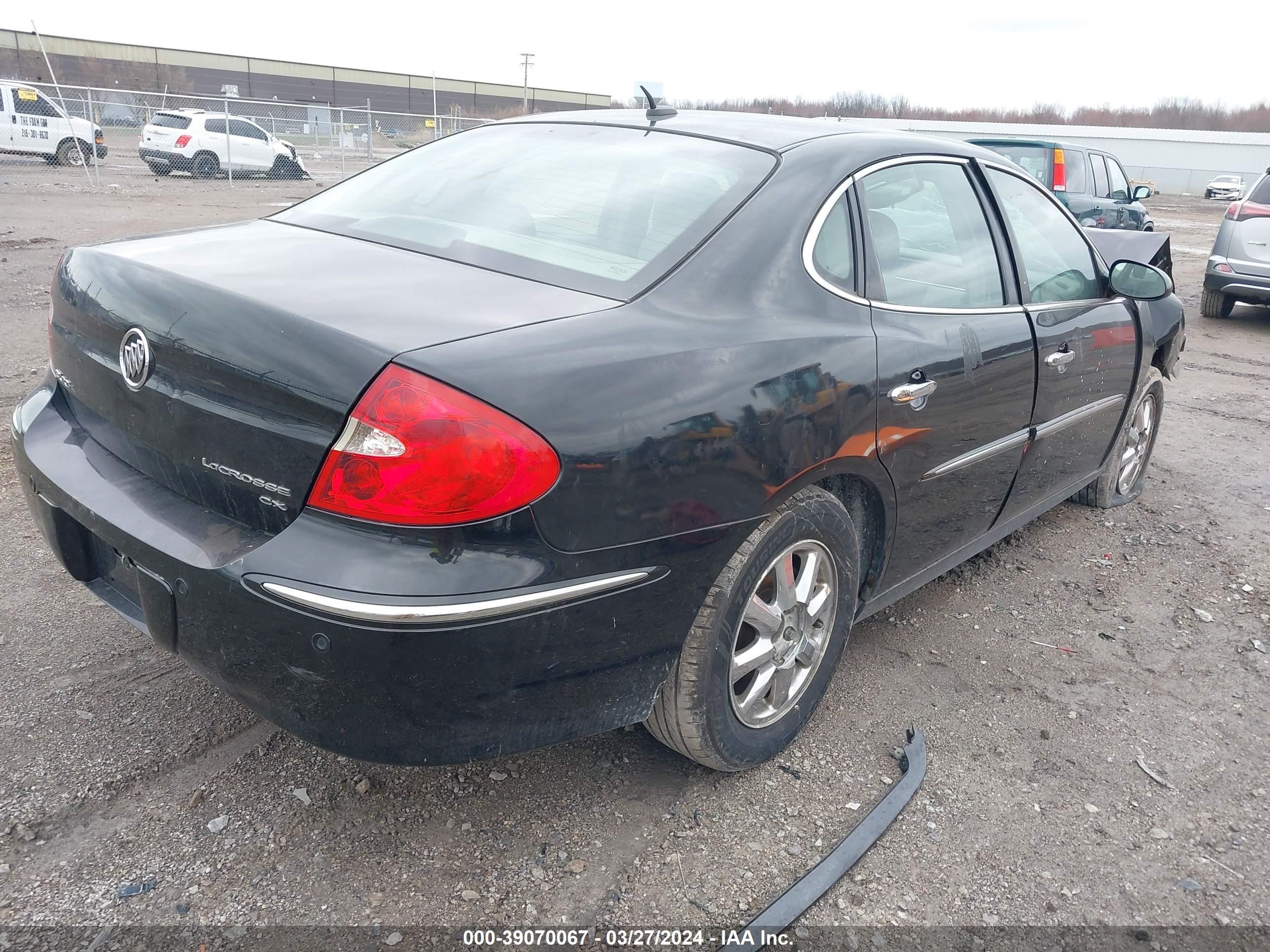 Photo 3 VIN: 2G4WC582481181619 - BUICK LACROSSE 