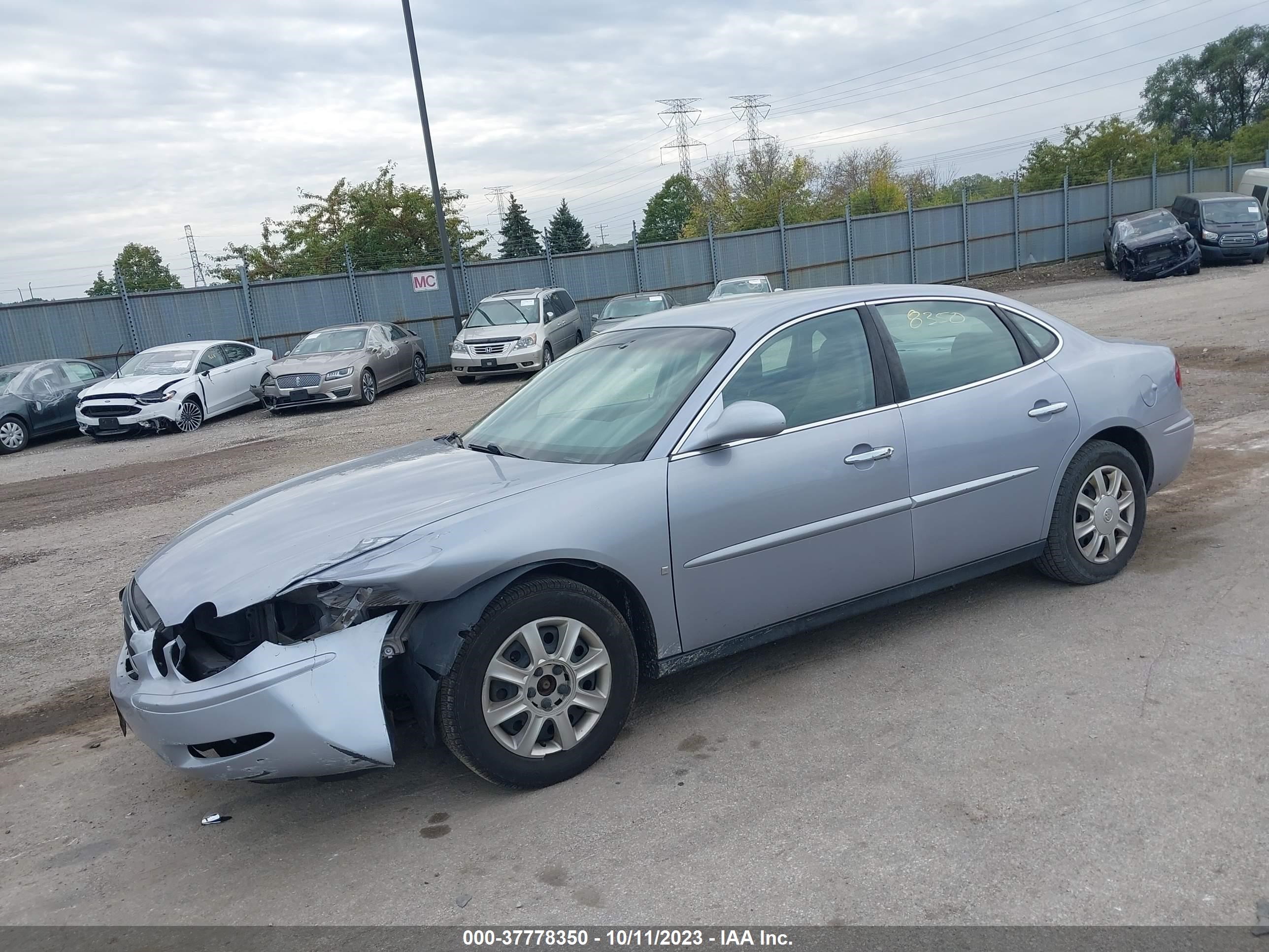 Photo 1 VIN: 2G4WC582561252128 - BUICK LACROSSE 