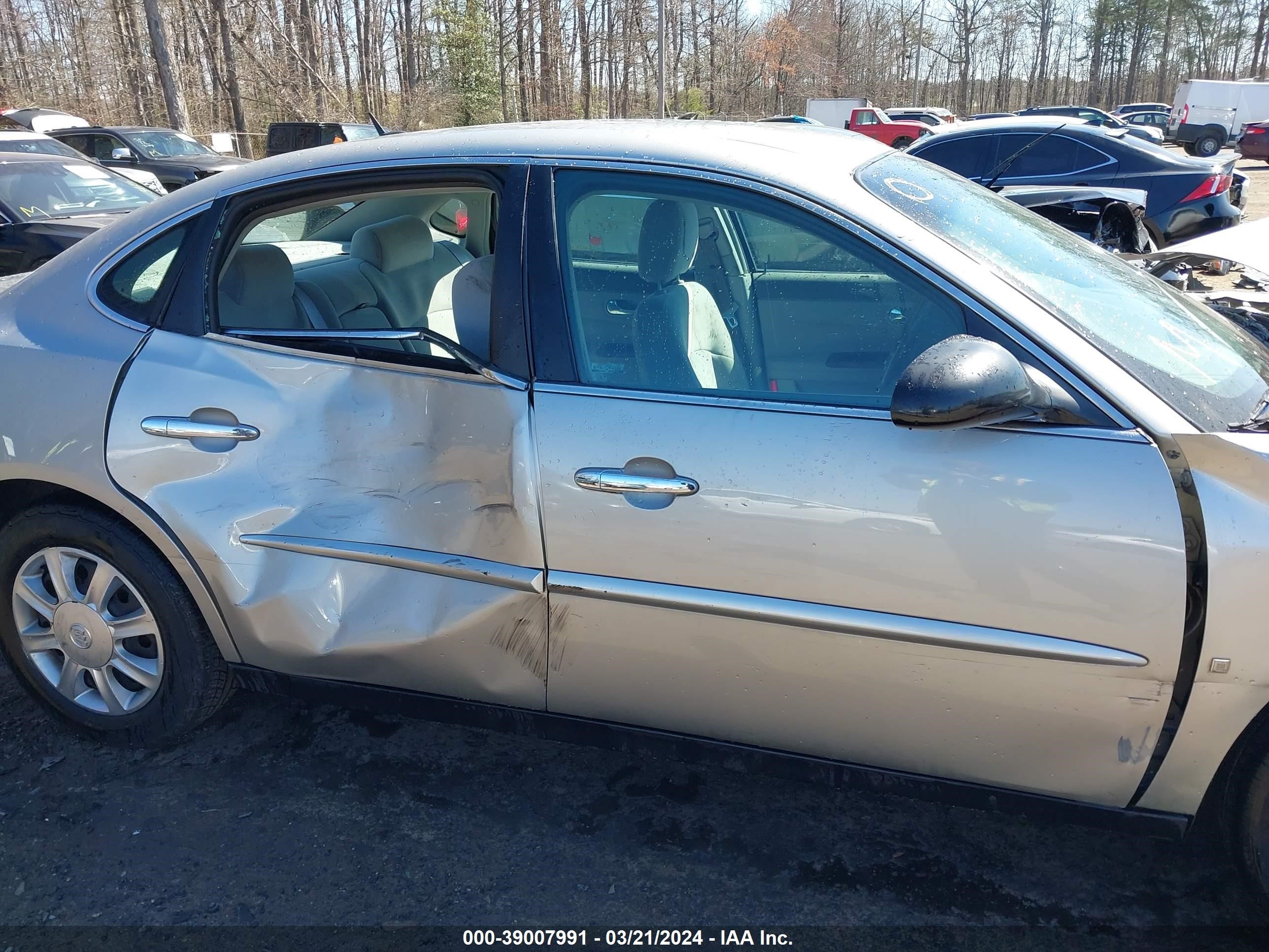 Photo 13 VIN: 2G4WC582571246976 - BUICK LACROSSE 