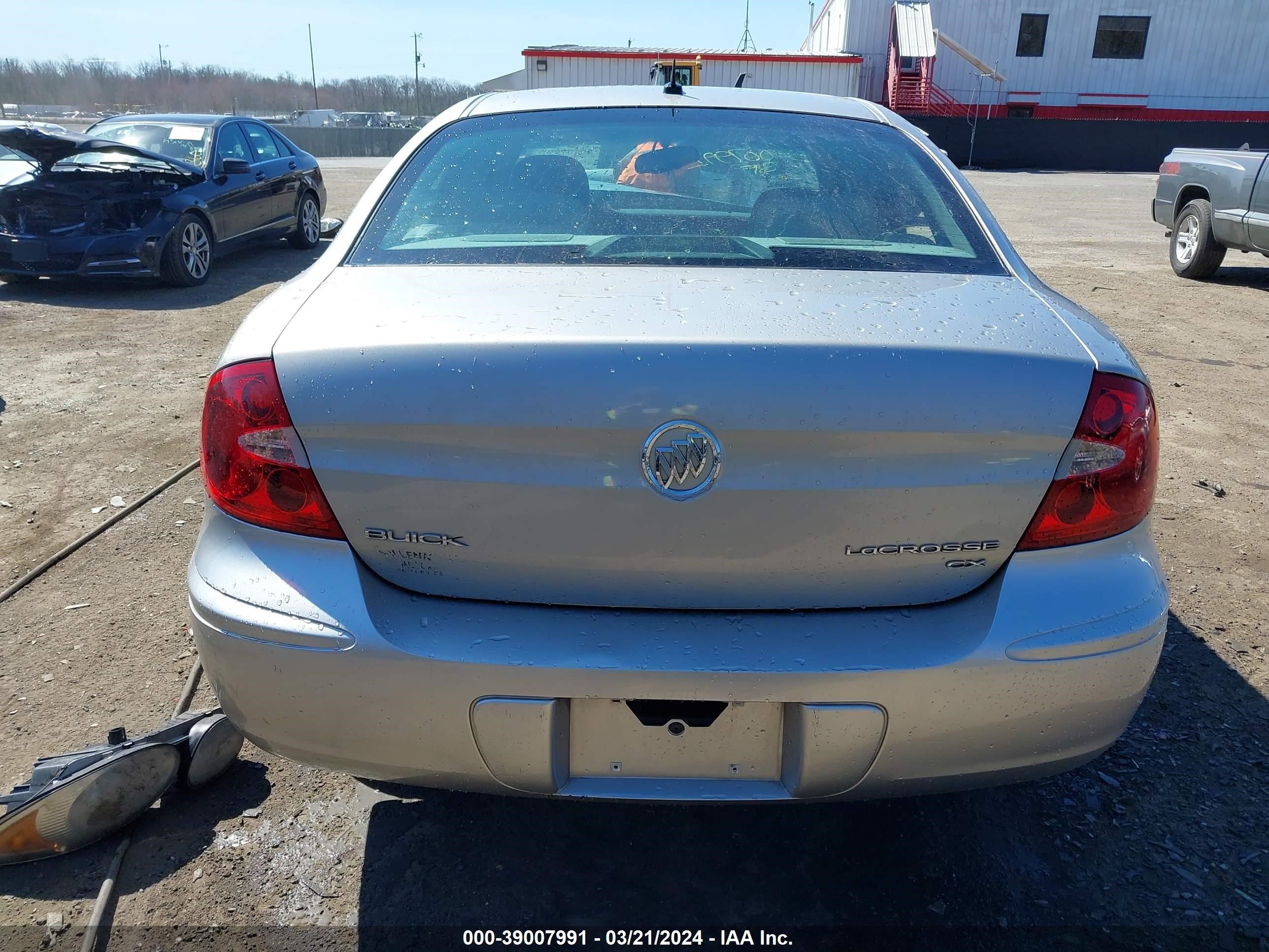 Photo 16 VIN: 2G4WC582571246976 - BUICK LACROSSE 