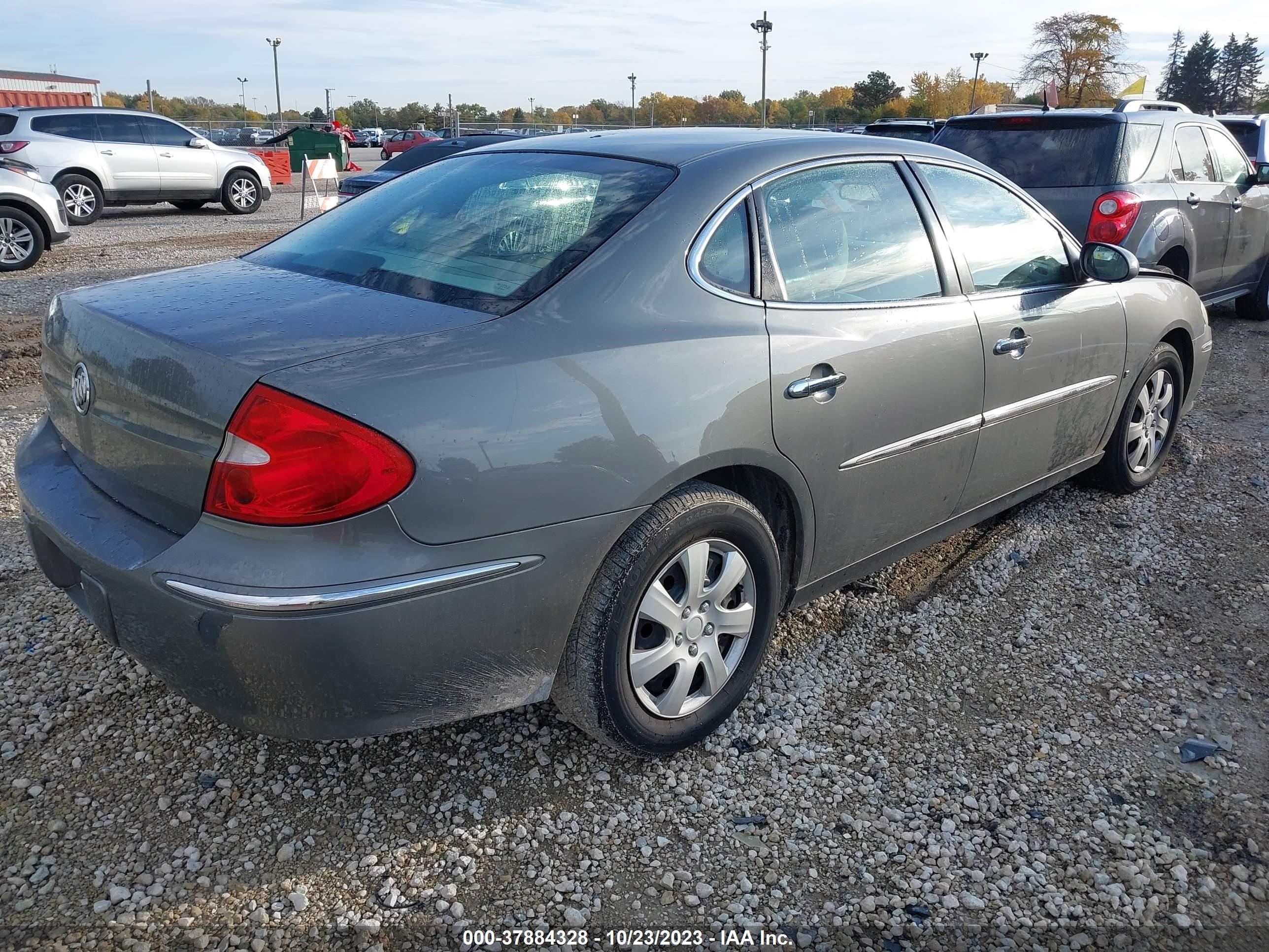 Photo 3 VIN: 2G4WC582581210092 - BUICK LACROSSE 