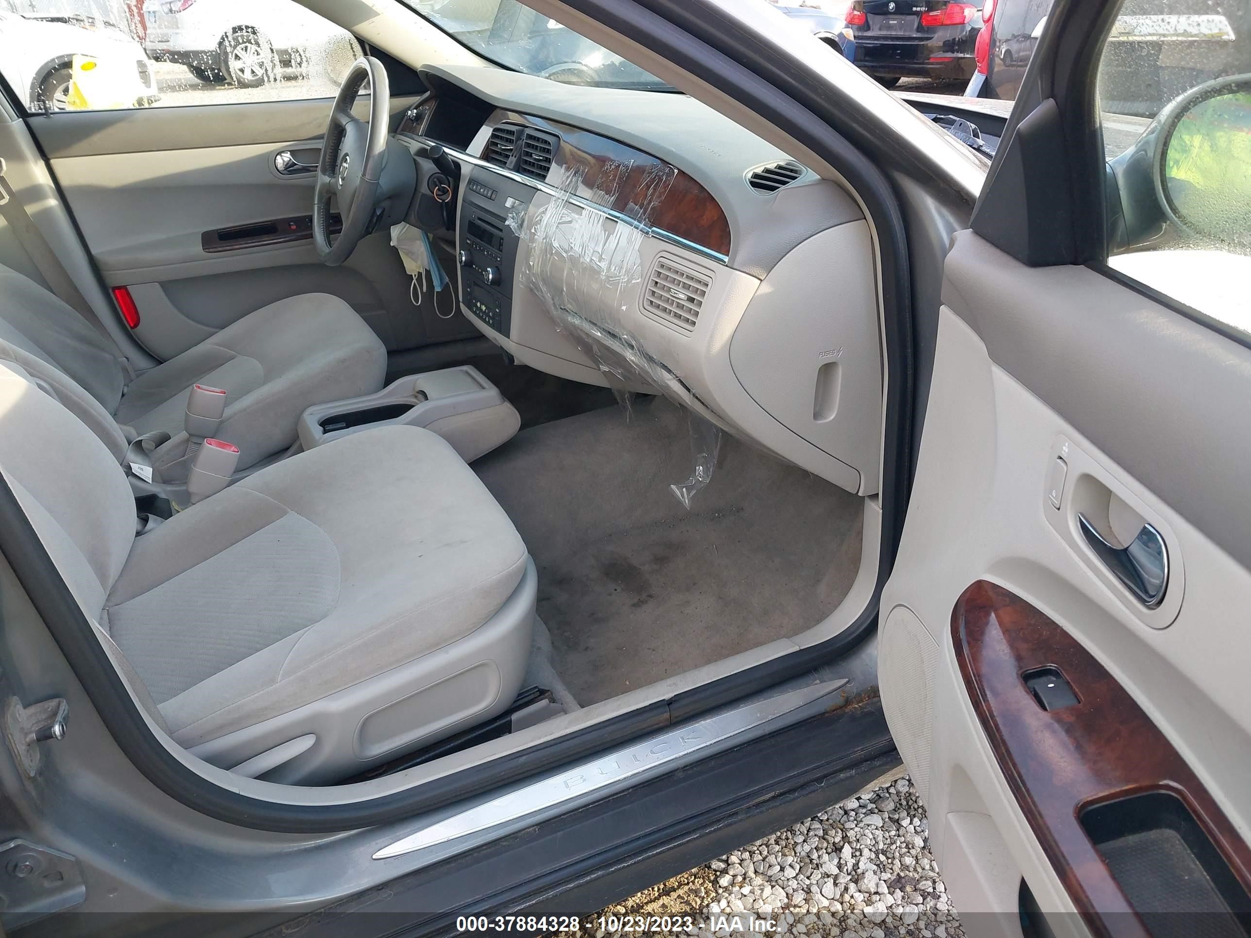 Photo 4 VIN: 2G4WC582581210092 - BUICK LACROSSE 