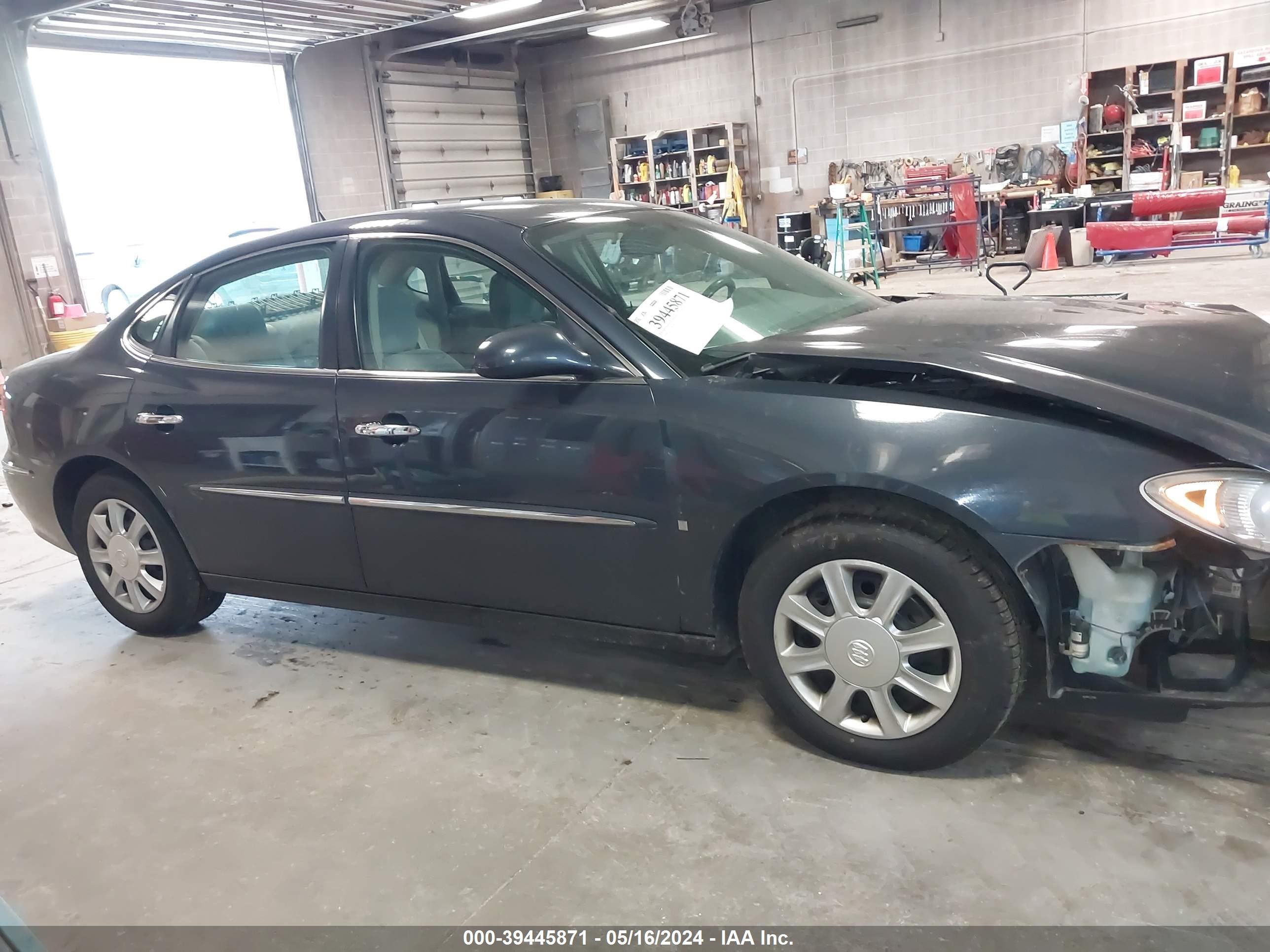 Photo 12 VIN: 2G4WC582581334296 - BUICK LACROSSE 