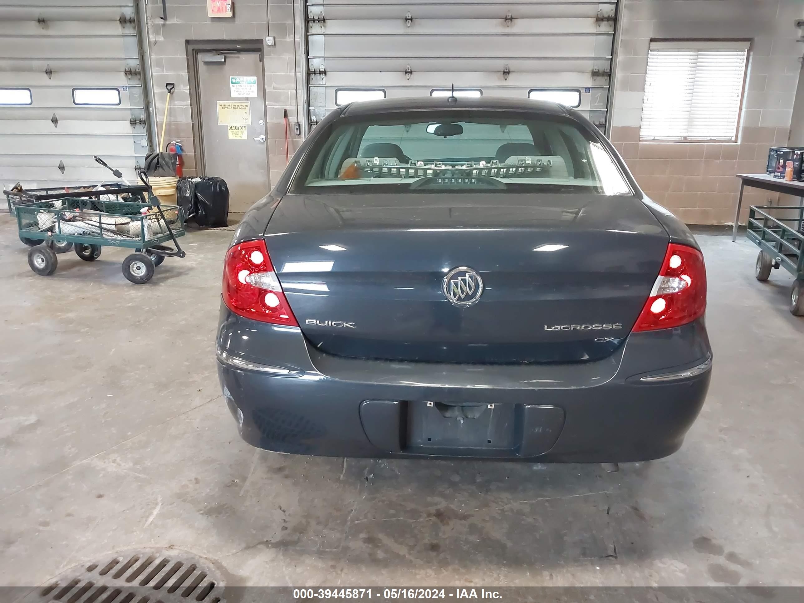 Photo 15 VIN: 2G4WC582581334296 - BUICK LACROSSE 