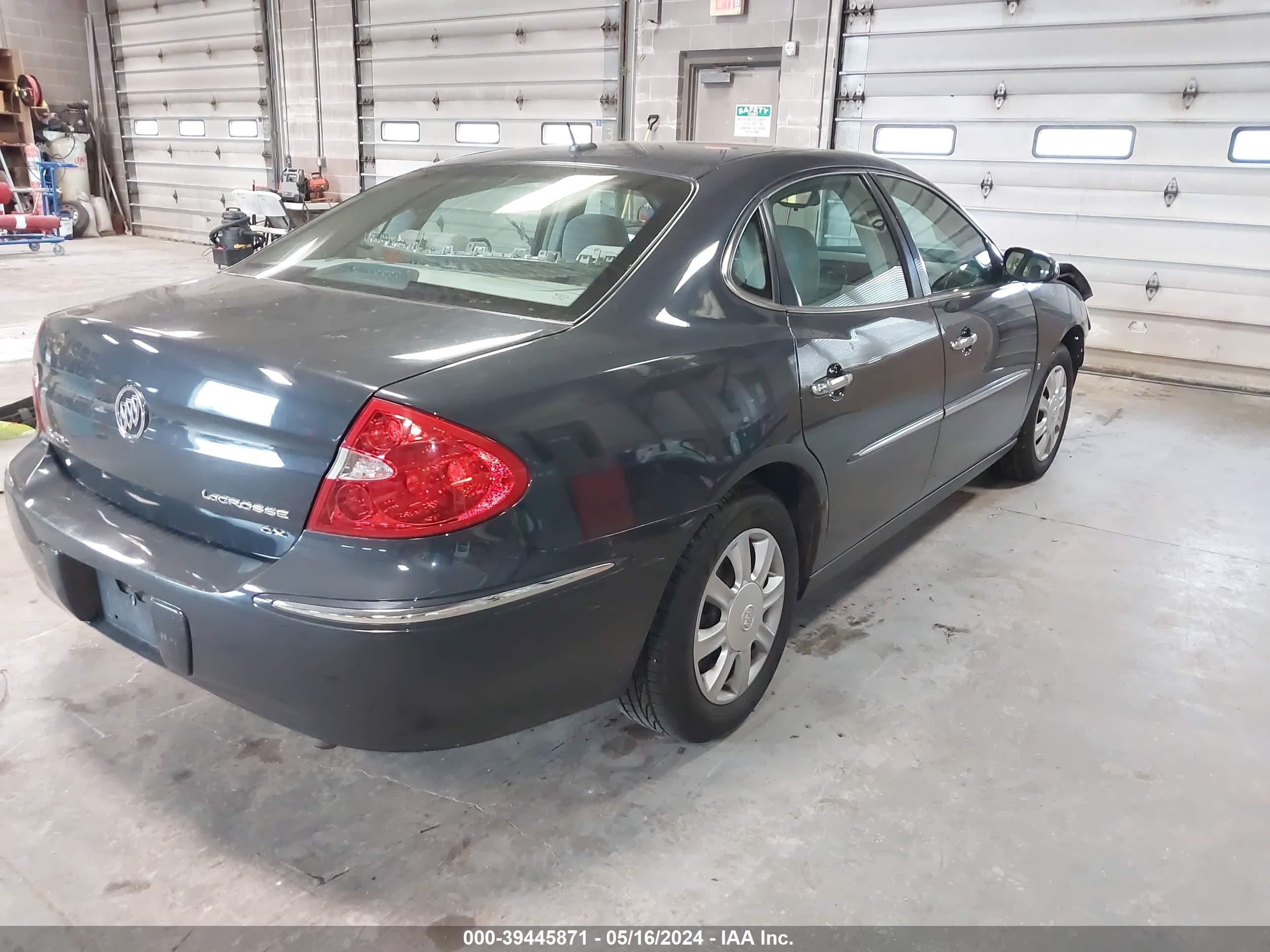 Photo 3 VIN: 2G4WC582581334296 - BUICK LACROSSE 