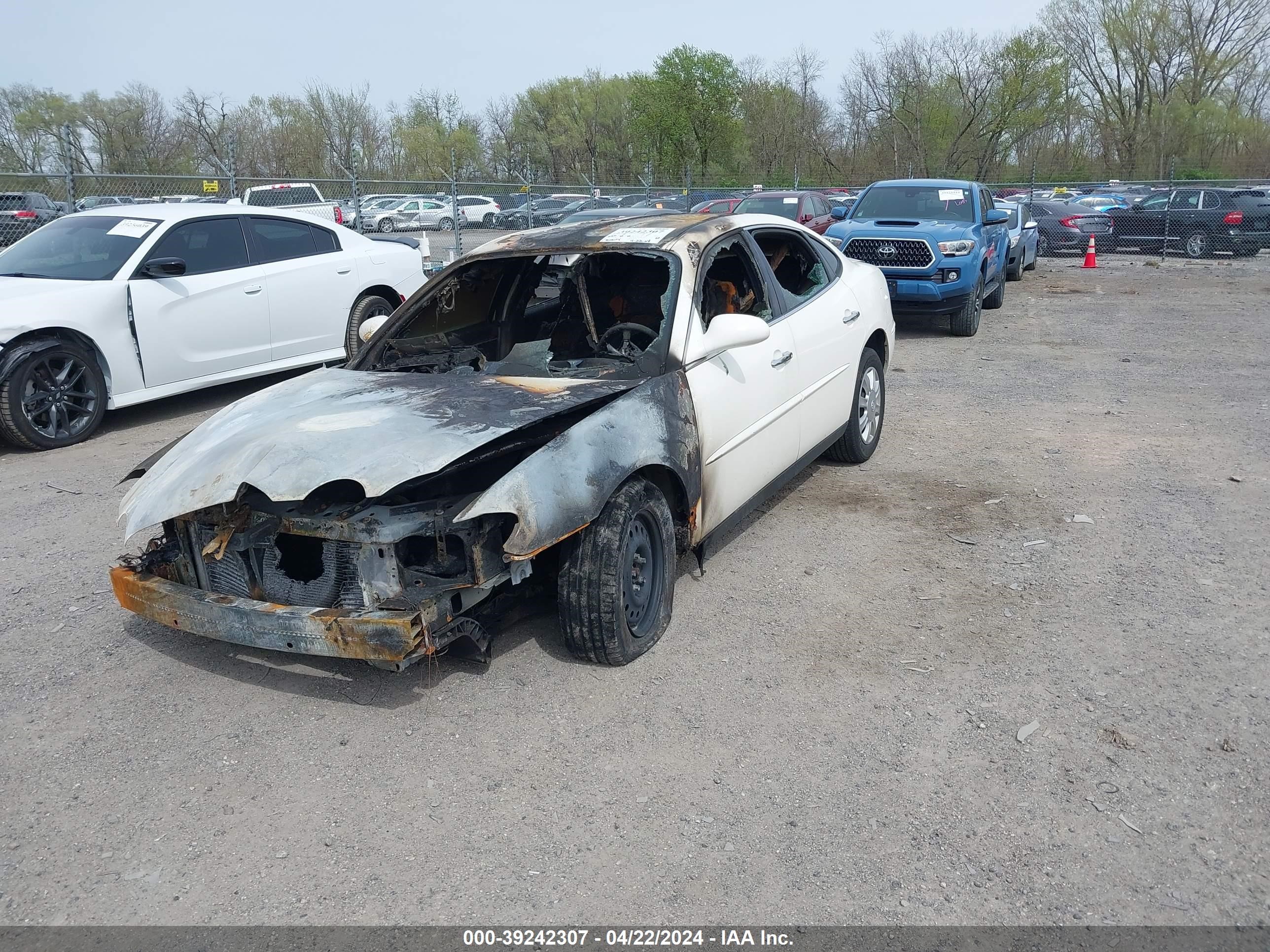 Photo 1 VIN: 2G4WC582671123526 - BUICK LACROSSE 