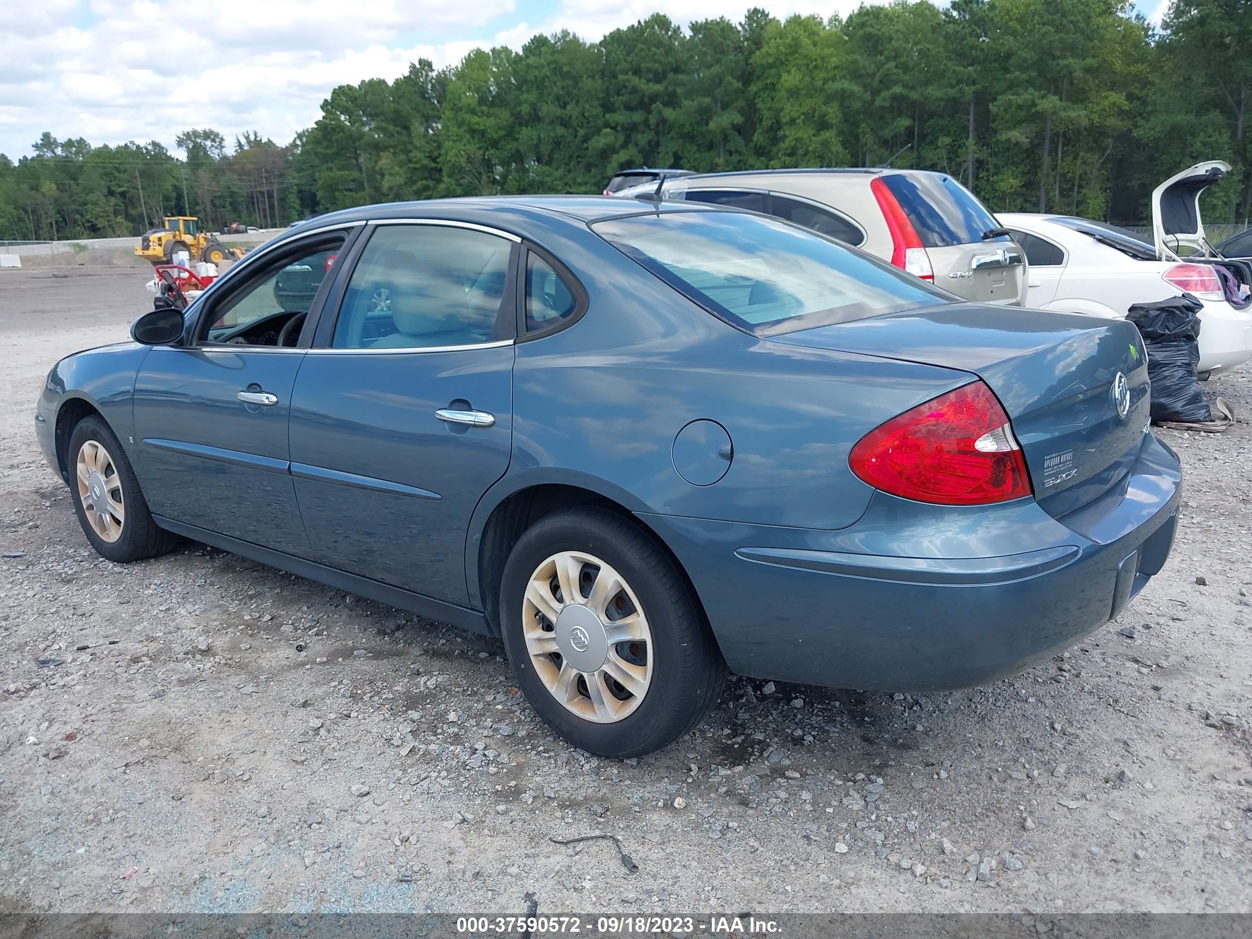 Photo 2 VIN: 2G4WC582771200856 - BUICK LACROSSE 