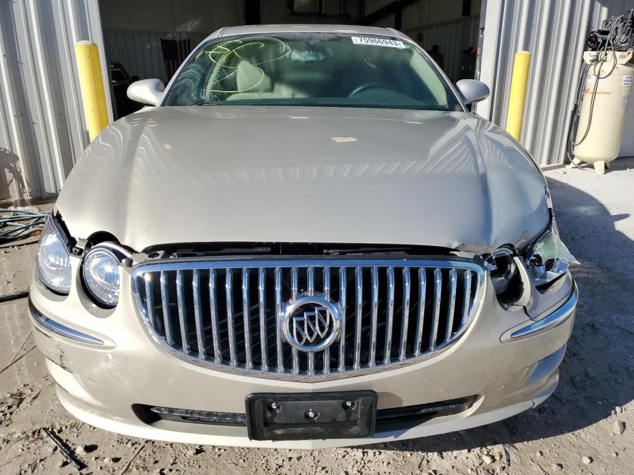 Photo 4 VIN: 2G4WC582791217935 - BUICK LACROSSE 