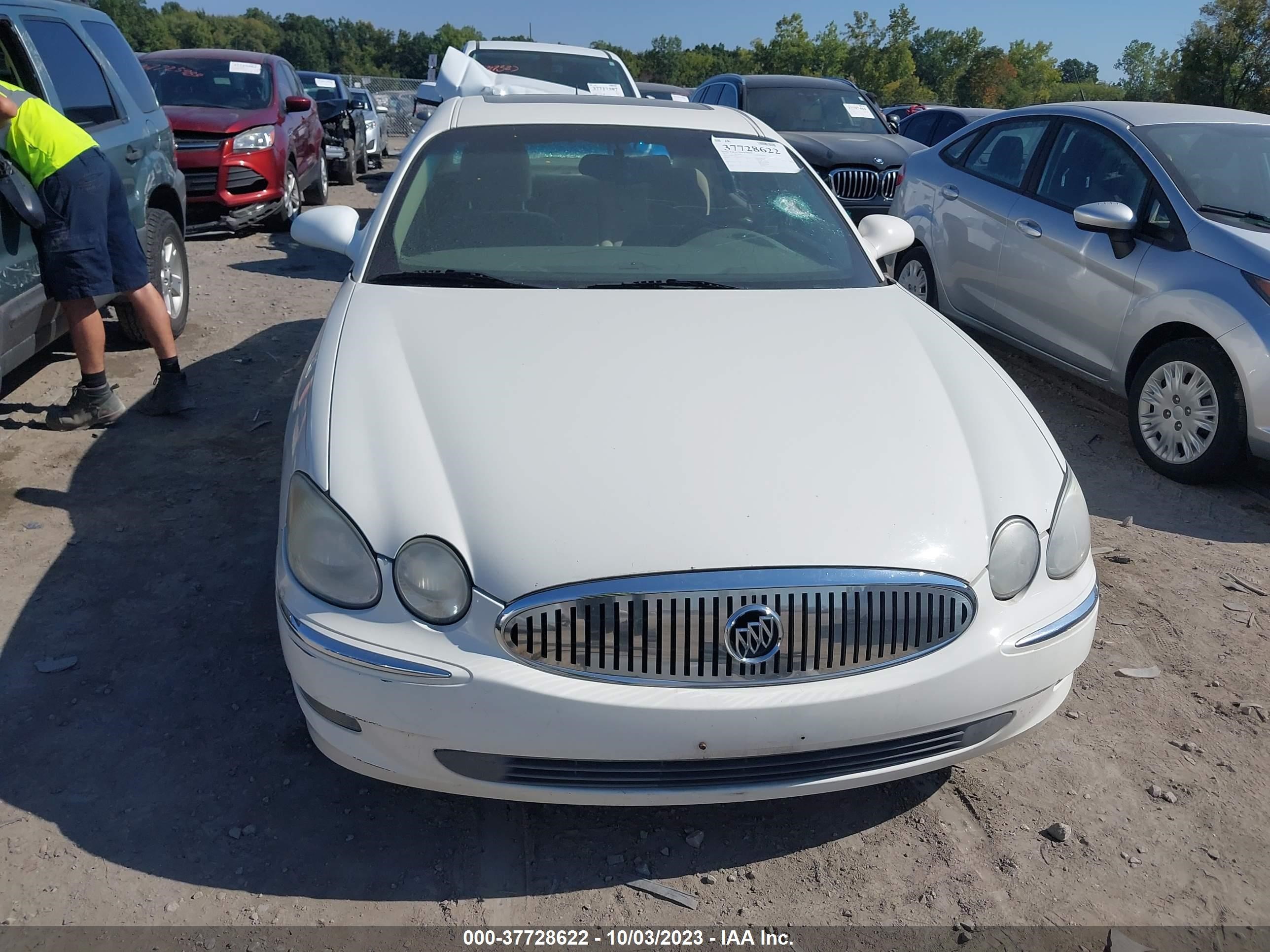 Photo 11 VIN: 2G4WC582971150767 - BUICK LACROSSE 