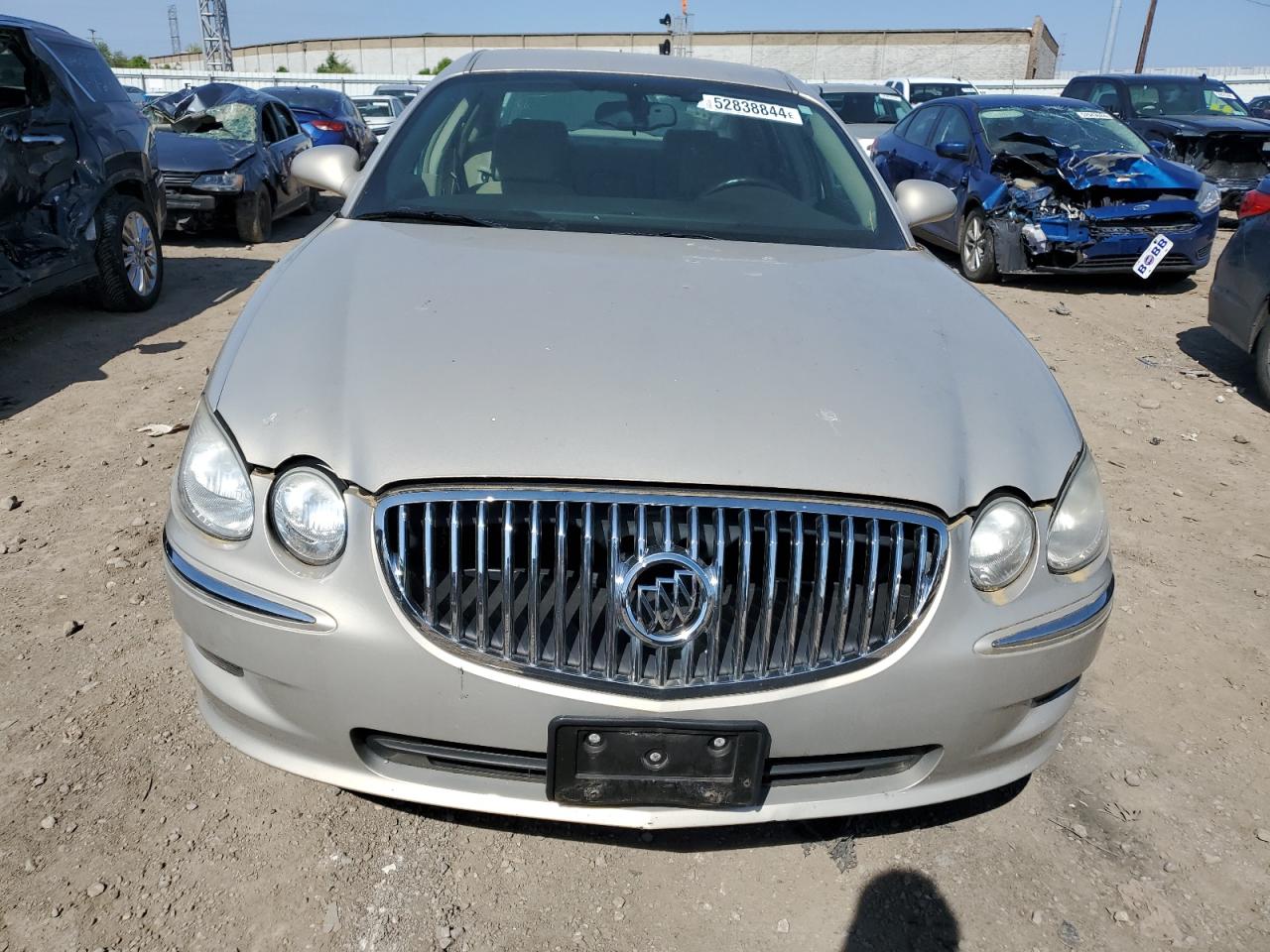 Photo 4 VIN: 2G4WC582981173631 - BUICK LACROSSE 