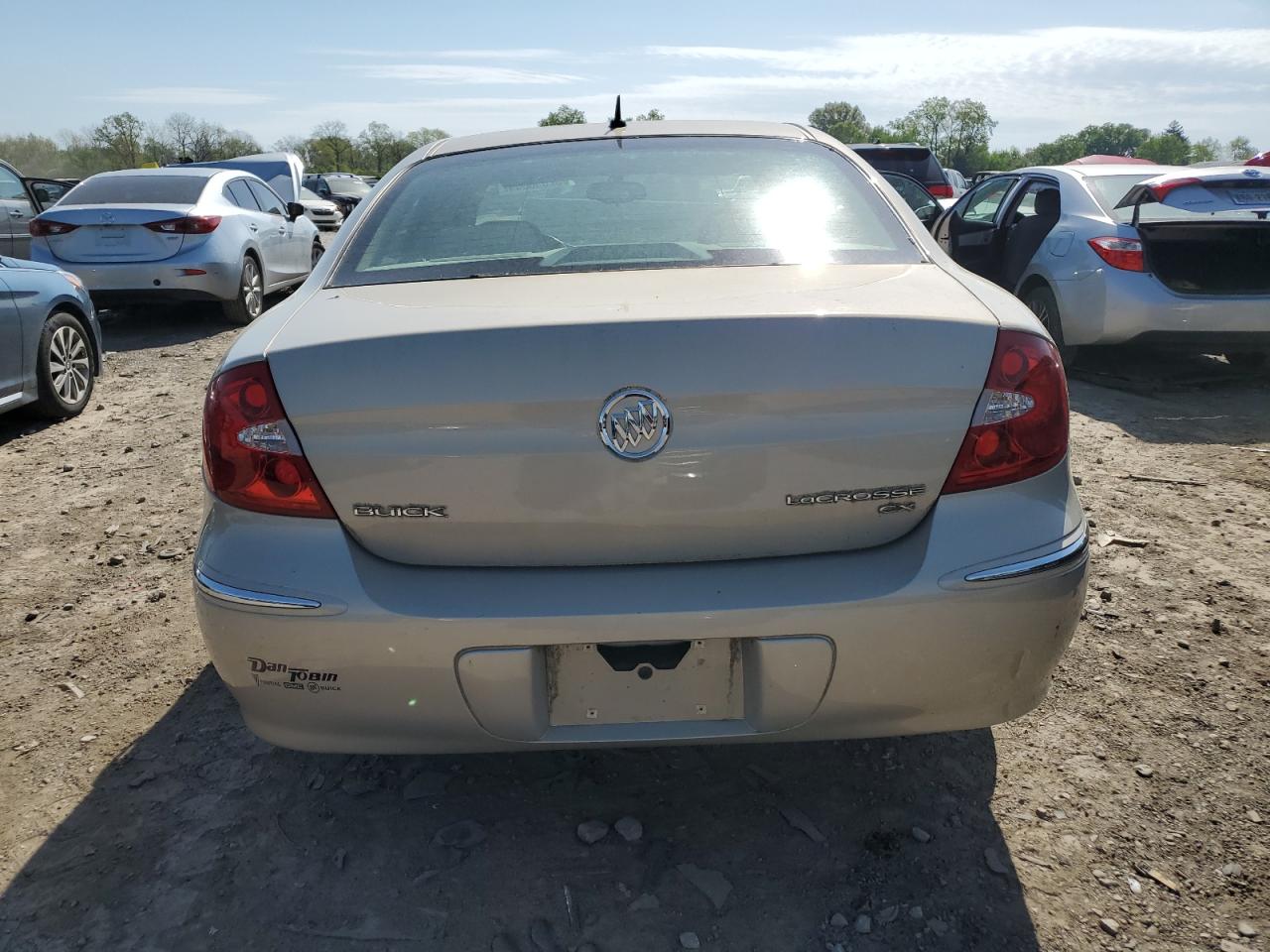 Photo 5 VIN: 2G4WC582981173631 - BUICK LACROSSE 