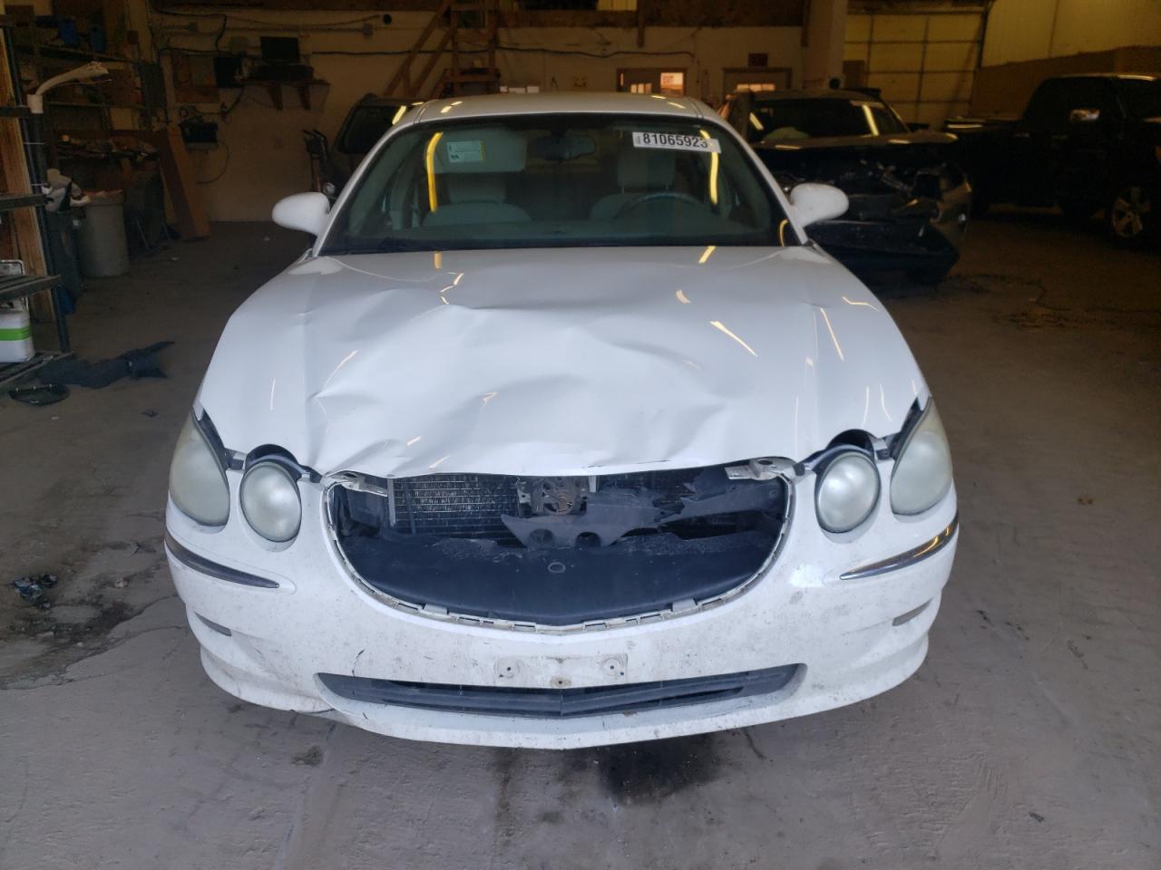 Photo 4 VIN: 2G4WC582991192603 - BUICK LACROSSE 