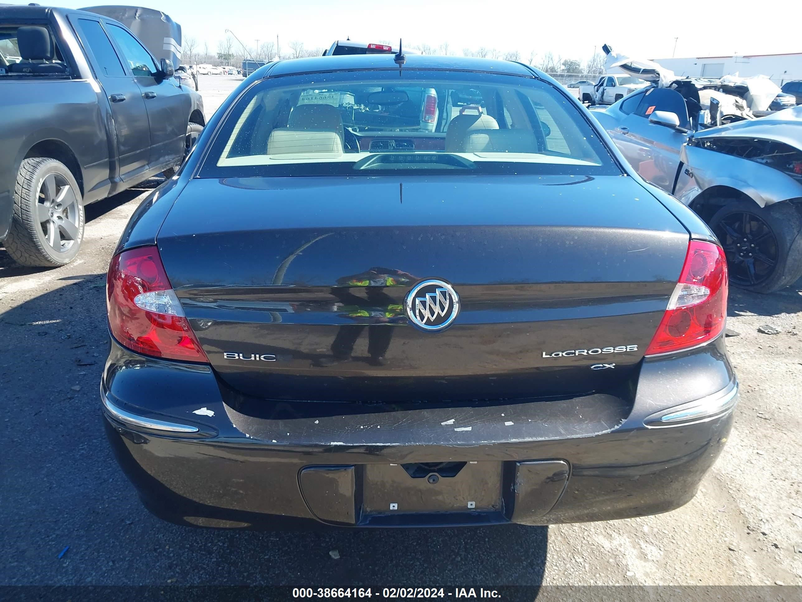 Photo 15 VIN: 2G4WC582X81170995 - BUICK LACROSSE 