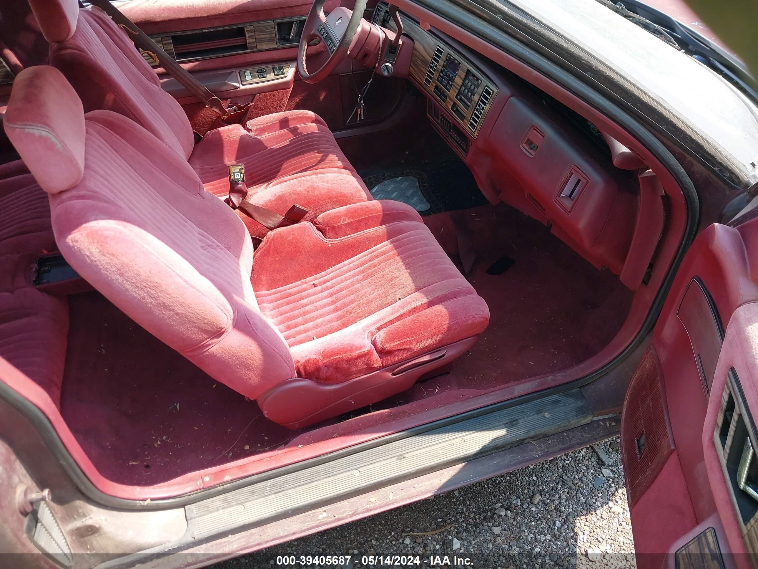 Photo 4 VIN: 2G4WD14L9L1442451 - BUICK REGAL 