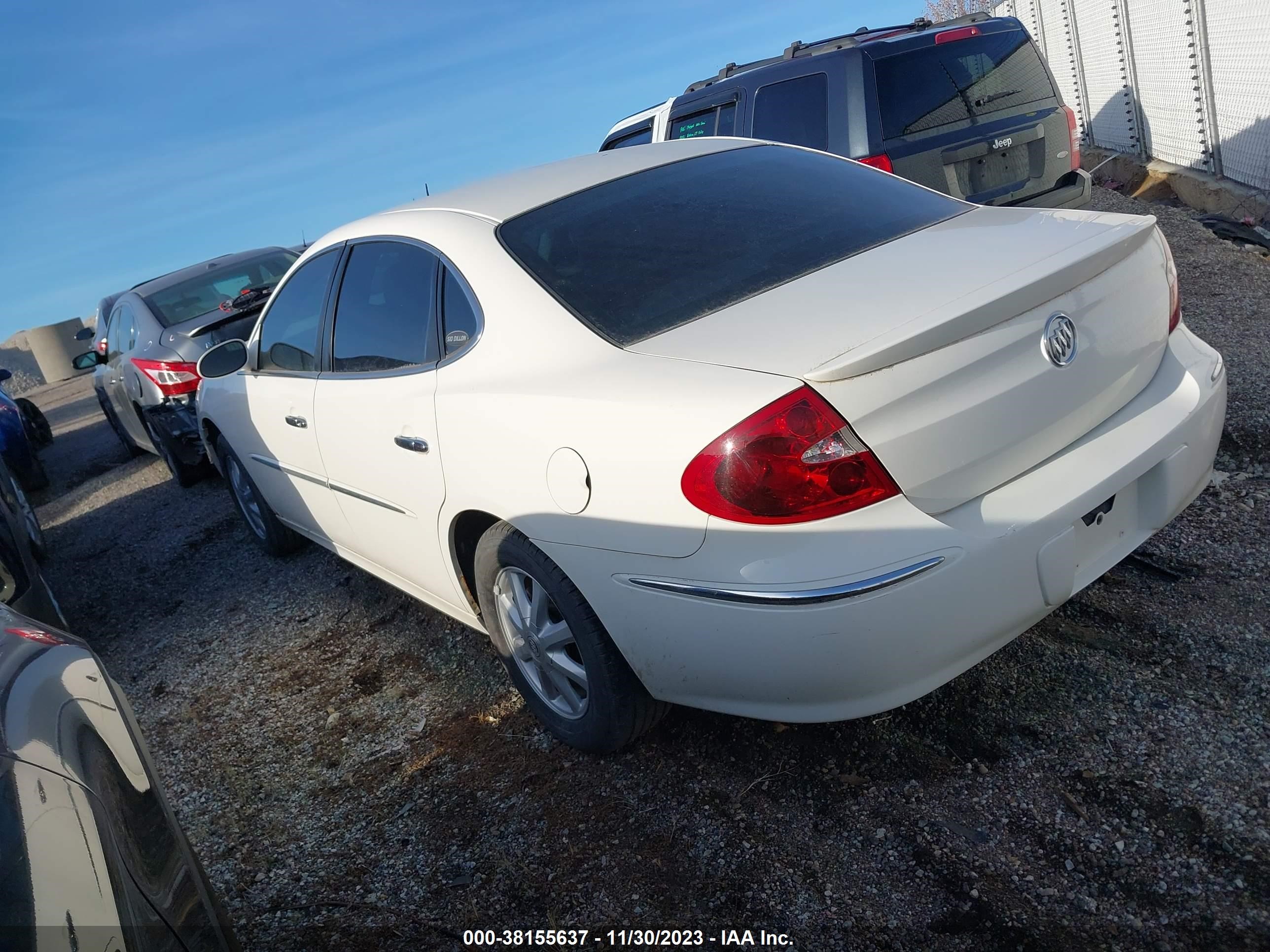 Photo 3 VIN: 2G4WD532051225311 - BUICK LACROSSE 