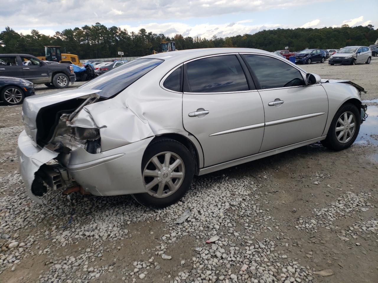 Photo 2 VIN: 2G4WD532151242814 - BUICK LACROSSE 