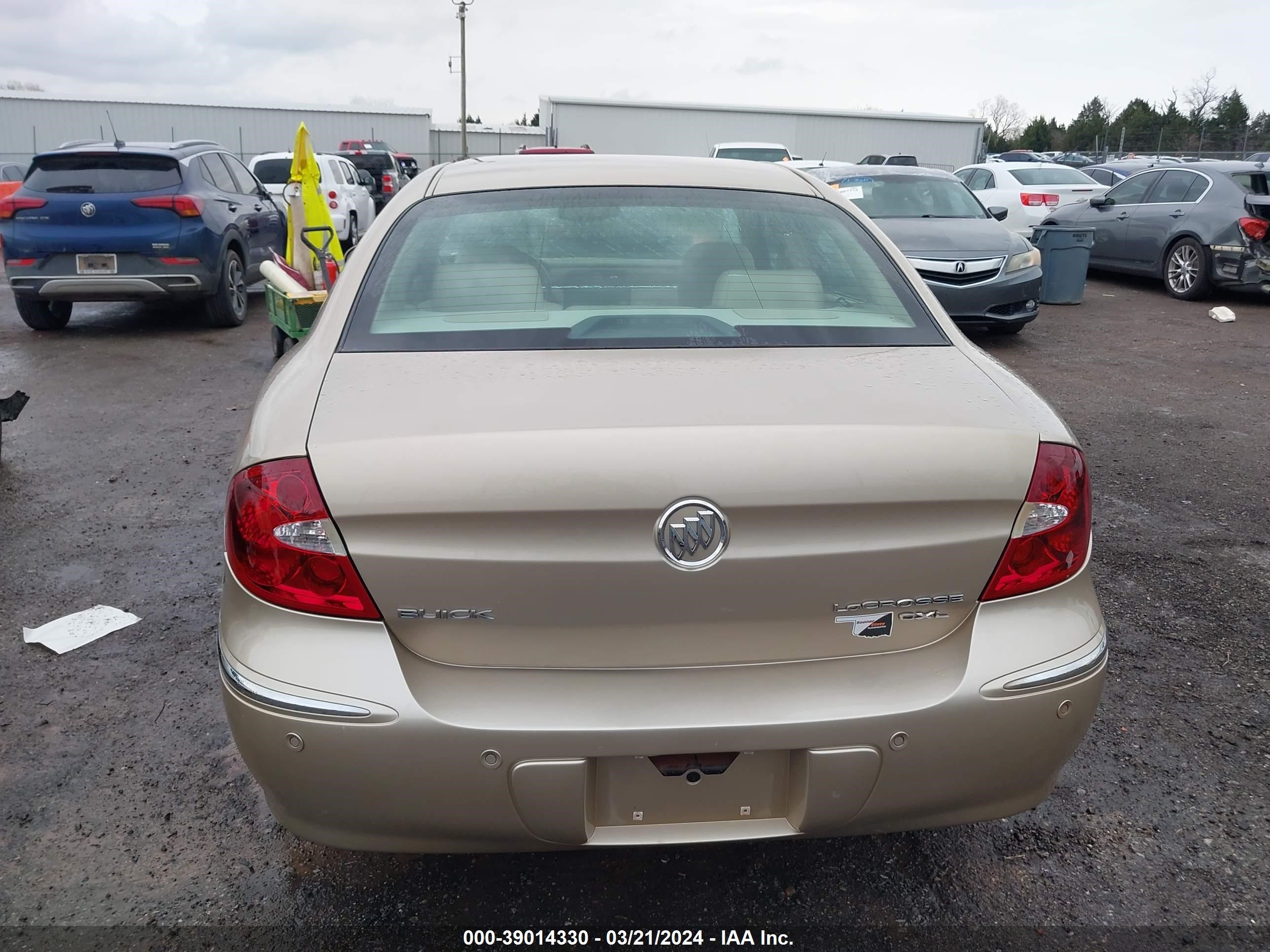 Photo 15 VIN: 2G4WD532251221499 - BUICK LACROSSE 