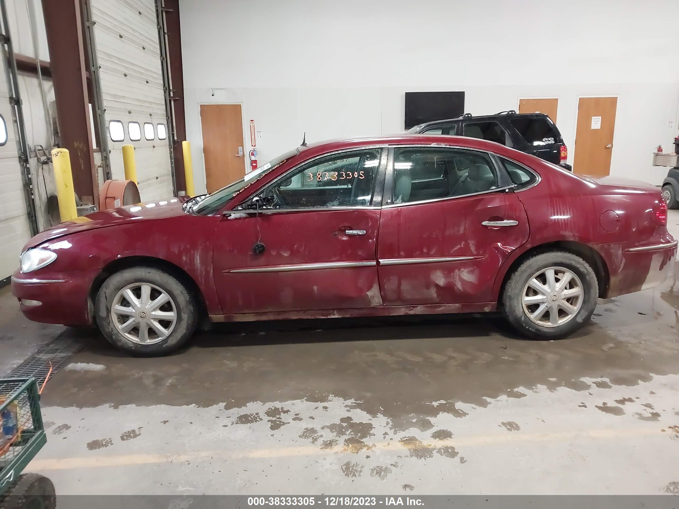 Photo 13 VIN: 2G4WD532251294310 - BUICK LACROSSE 