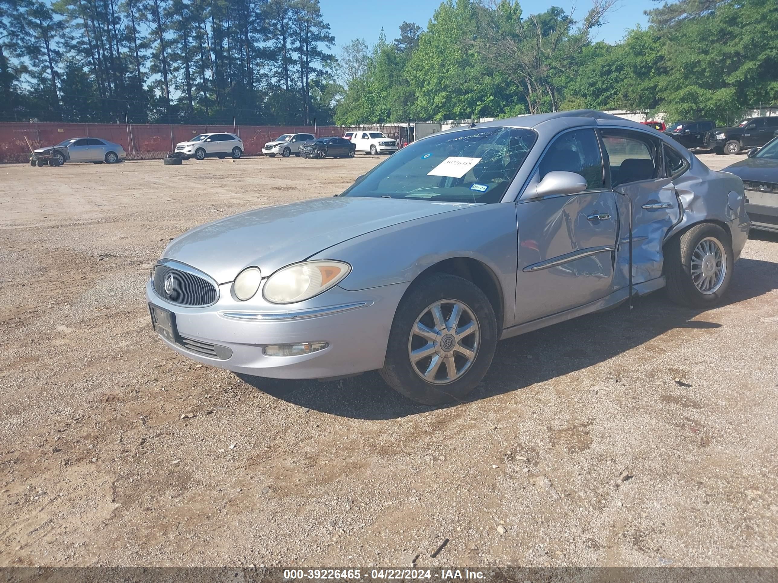 Photo 1 VIN: 2G4WD532351333423 - BUICK LACROSSE 