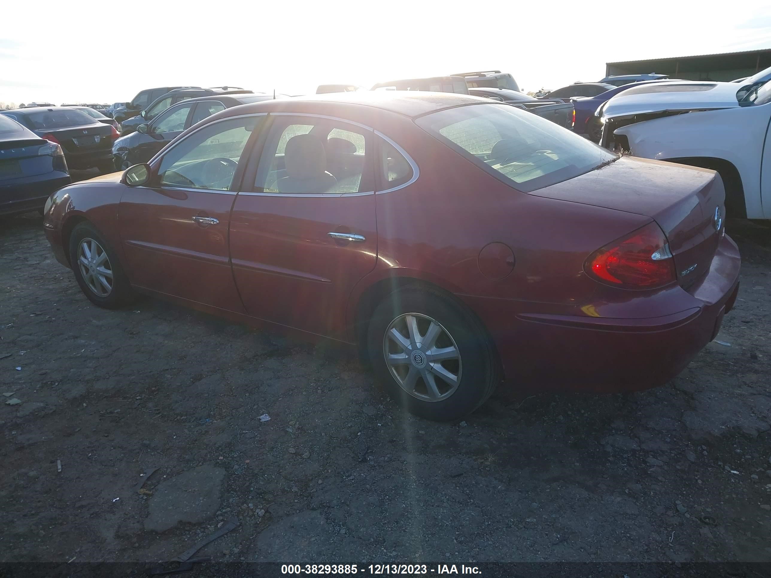 Photo 2 VIN: 2G4WD532651275260 - BUICK LACROSSE 